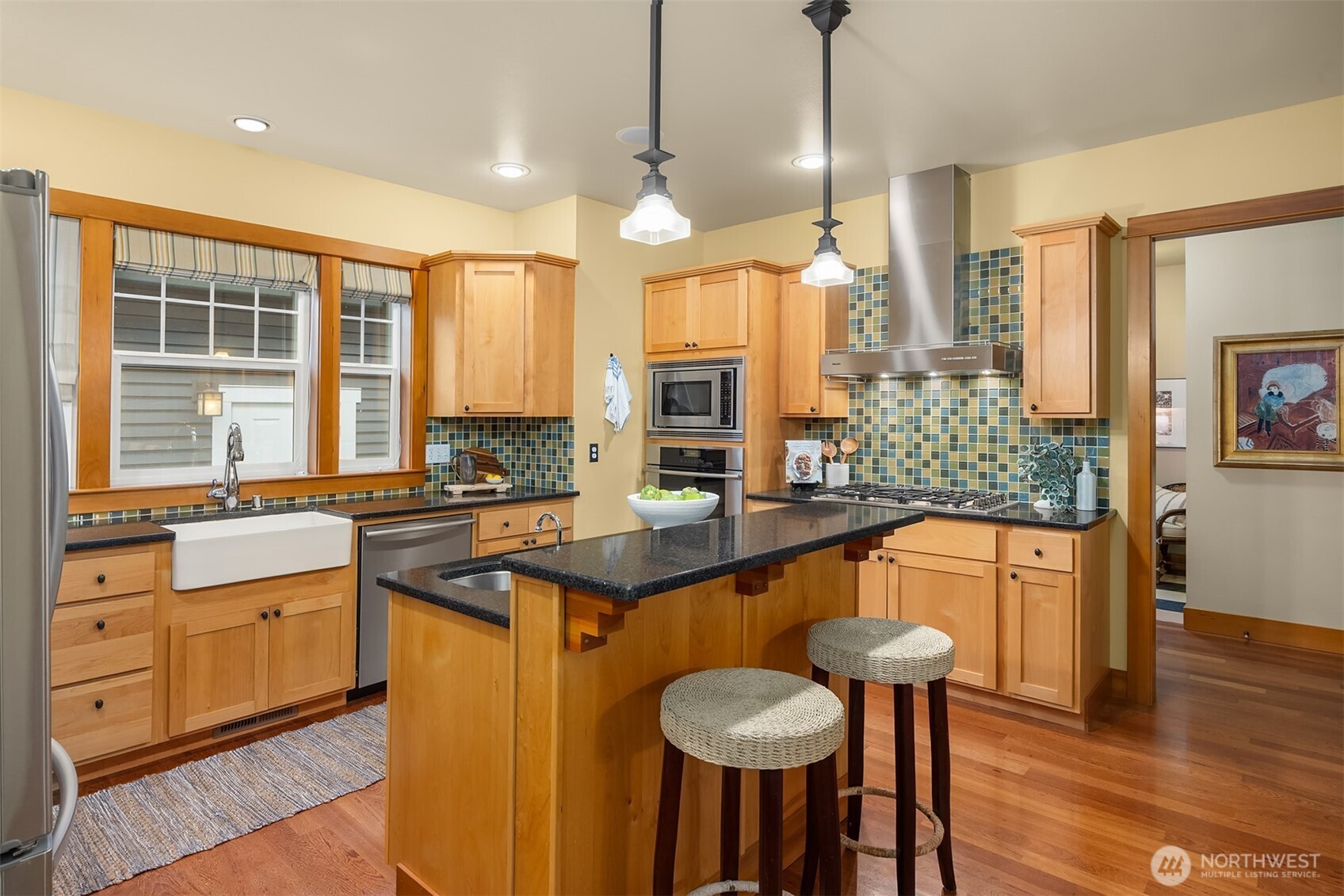 9641 NE North Town Loop