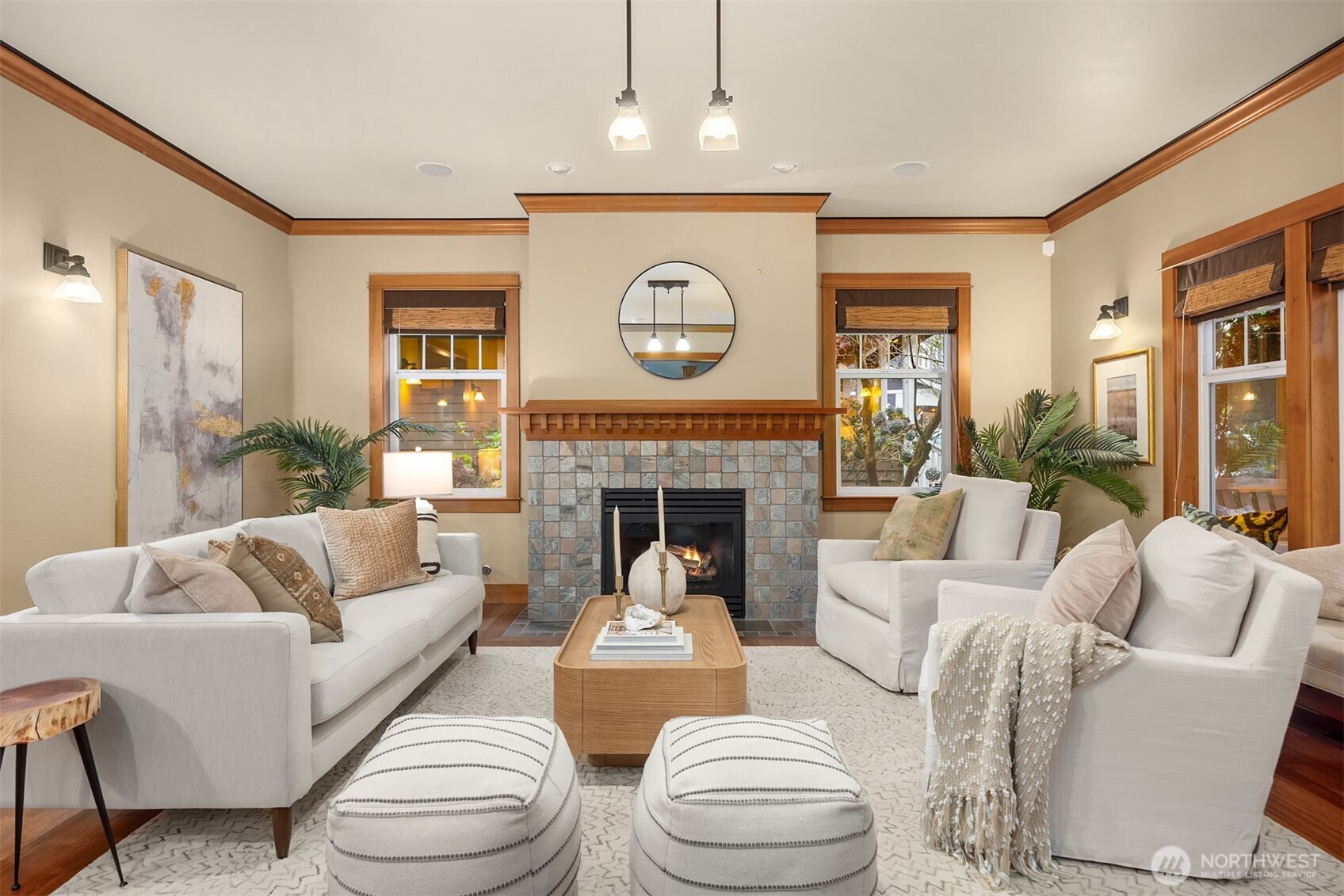 9641 NE North Town Loop