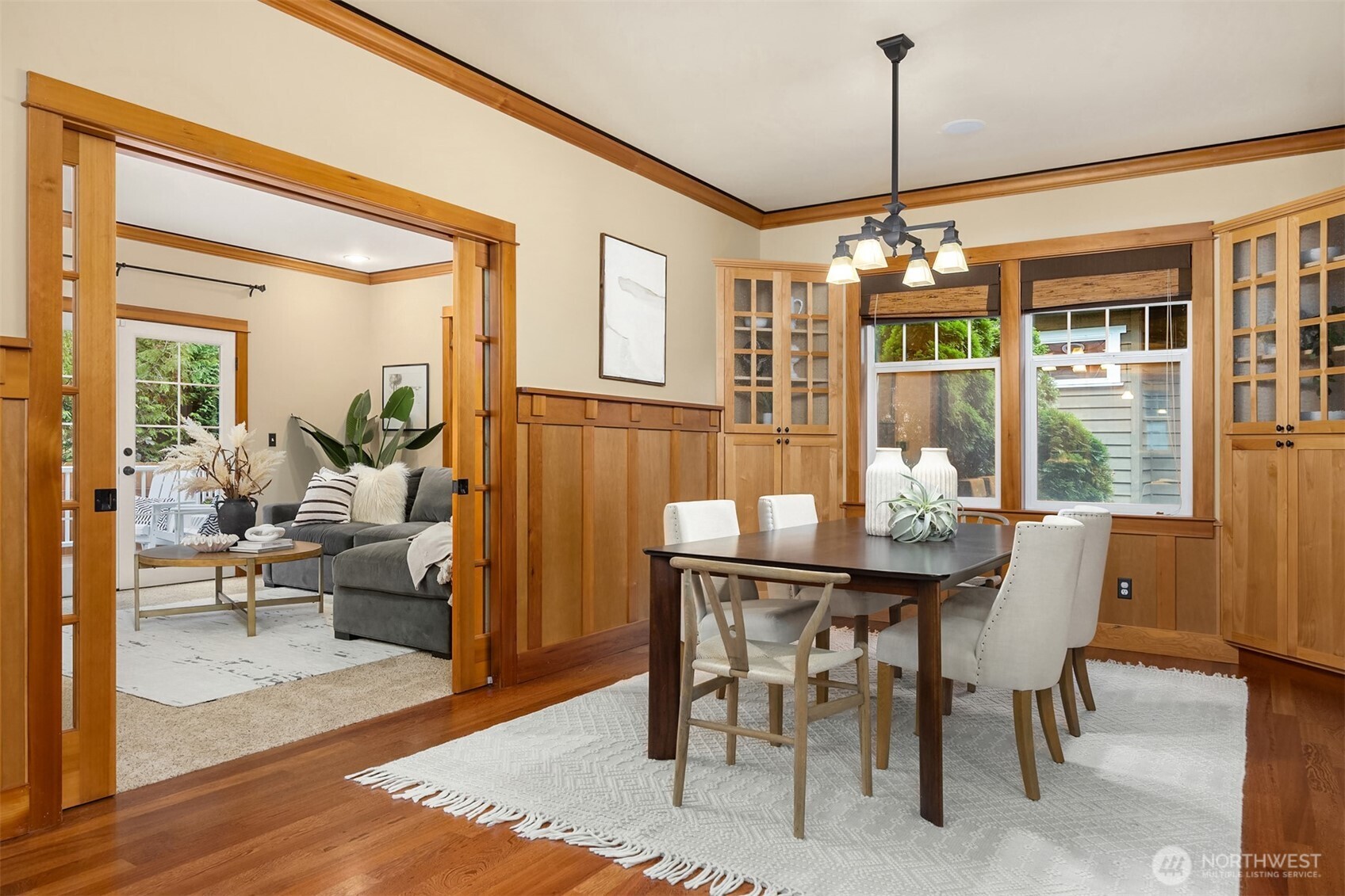 9641 NE North Town Loop