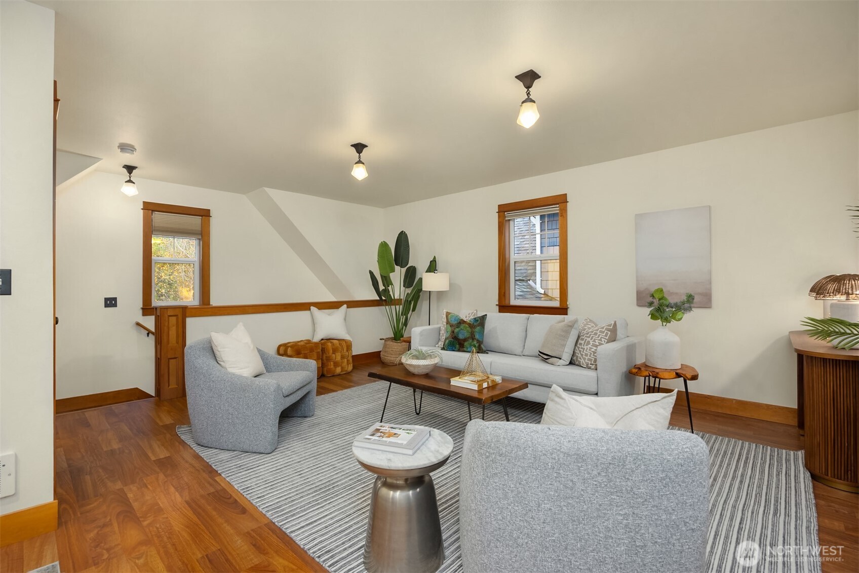 9641 NE North Town Loop