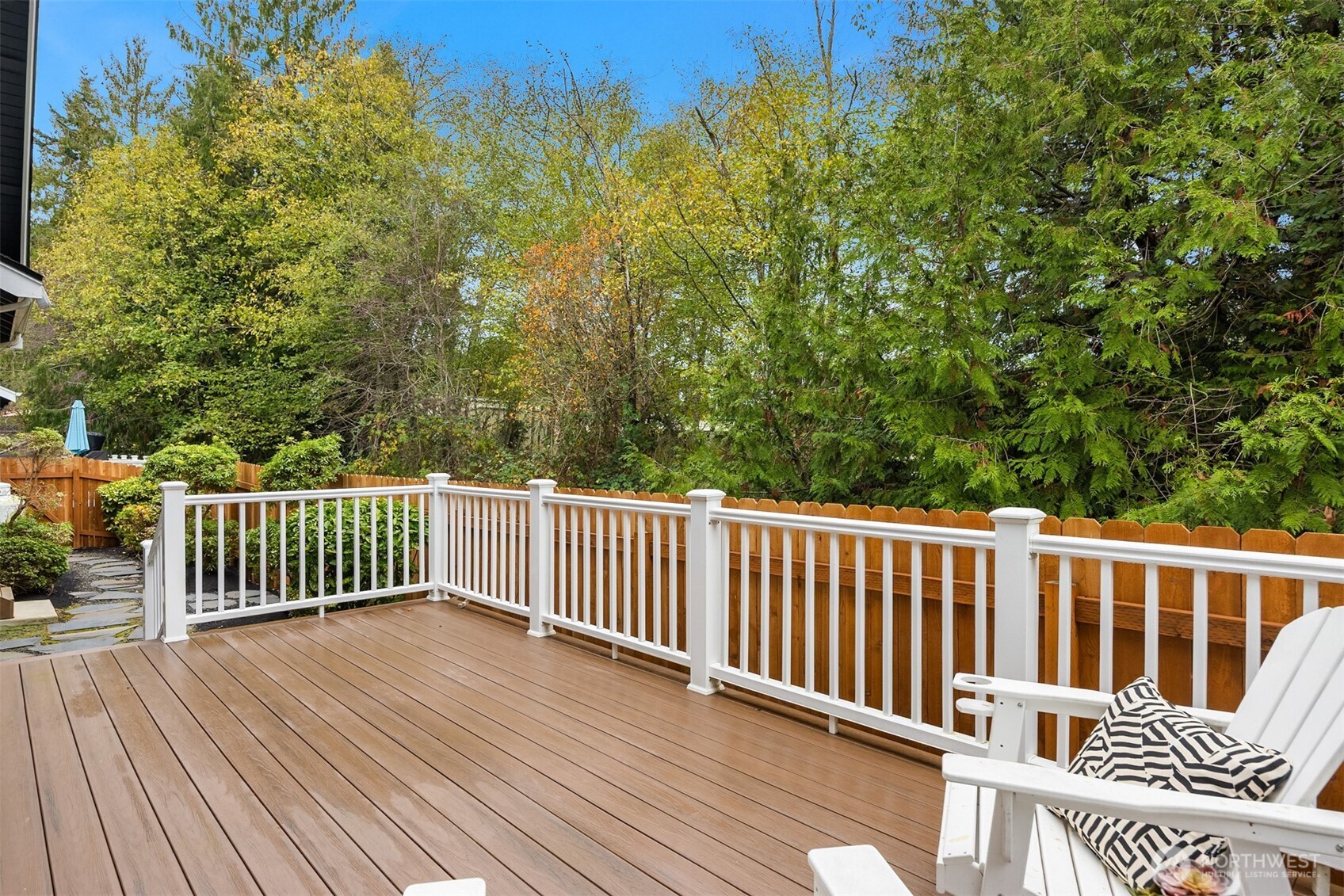 9641 NE North Town Loop