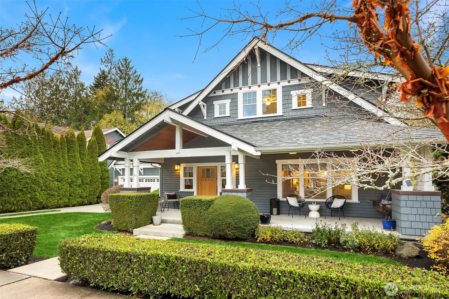 9641 NE North Town Loop