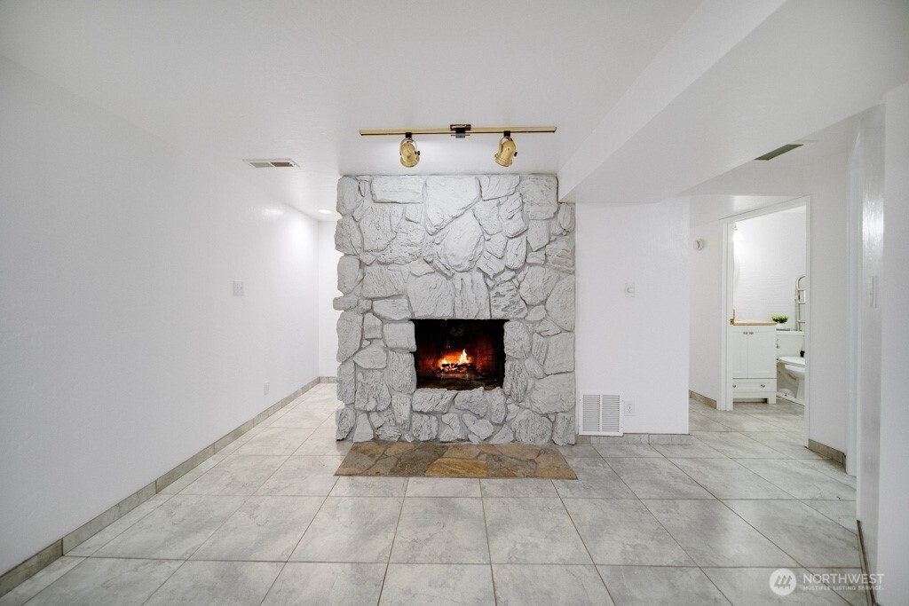 12820 Lake Avenue NW