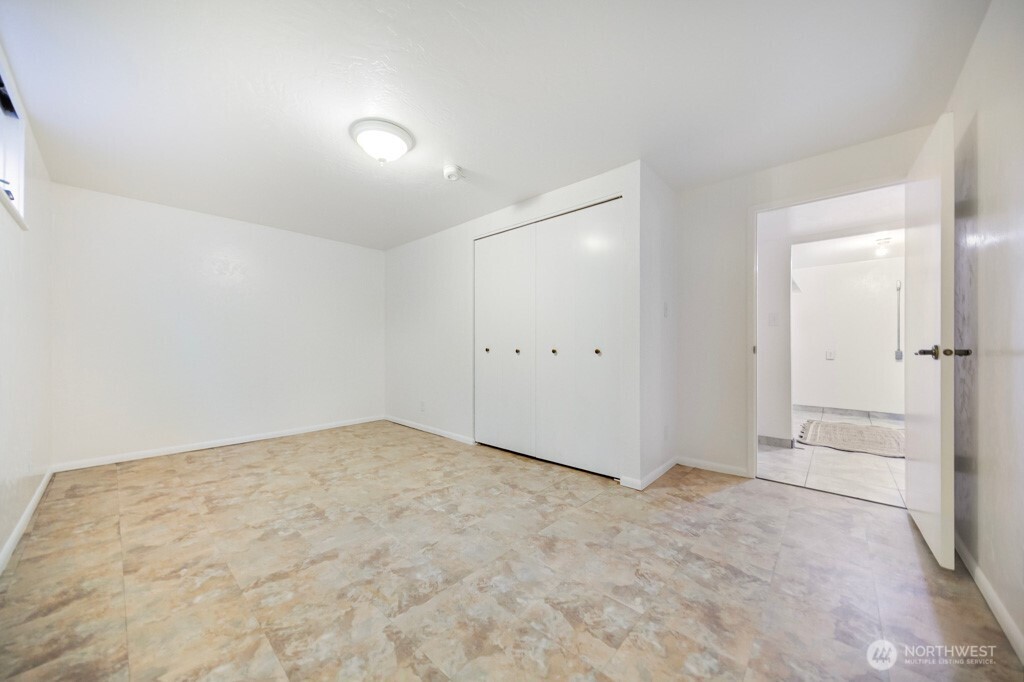 12820 Lake Avenue NW