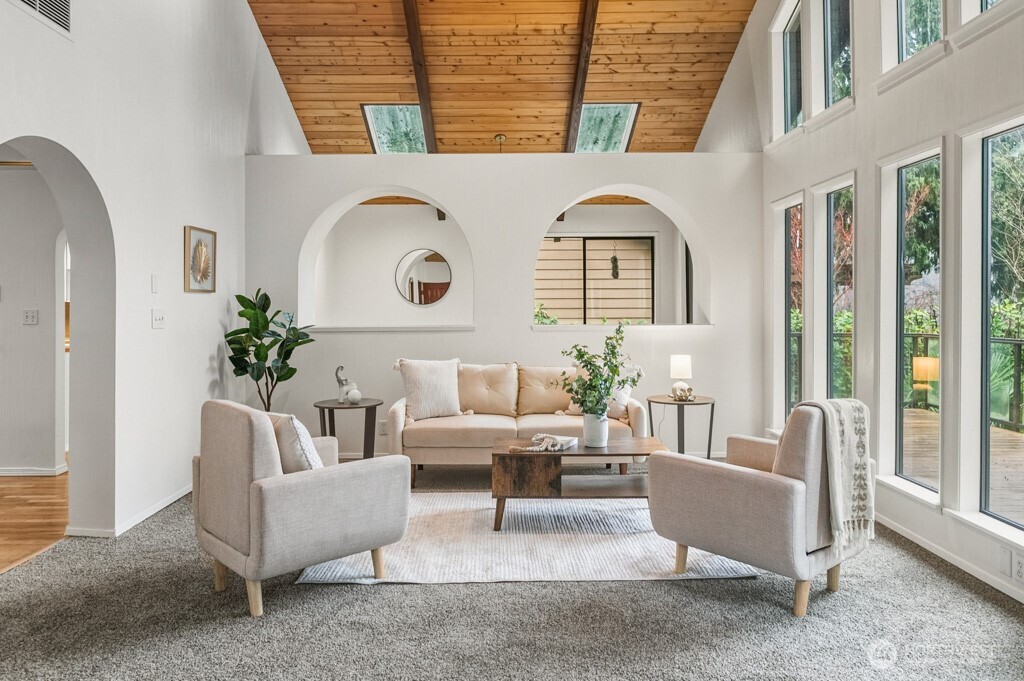 12820 Lake Avenue NW