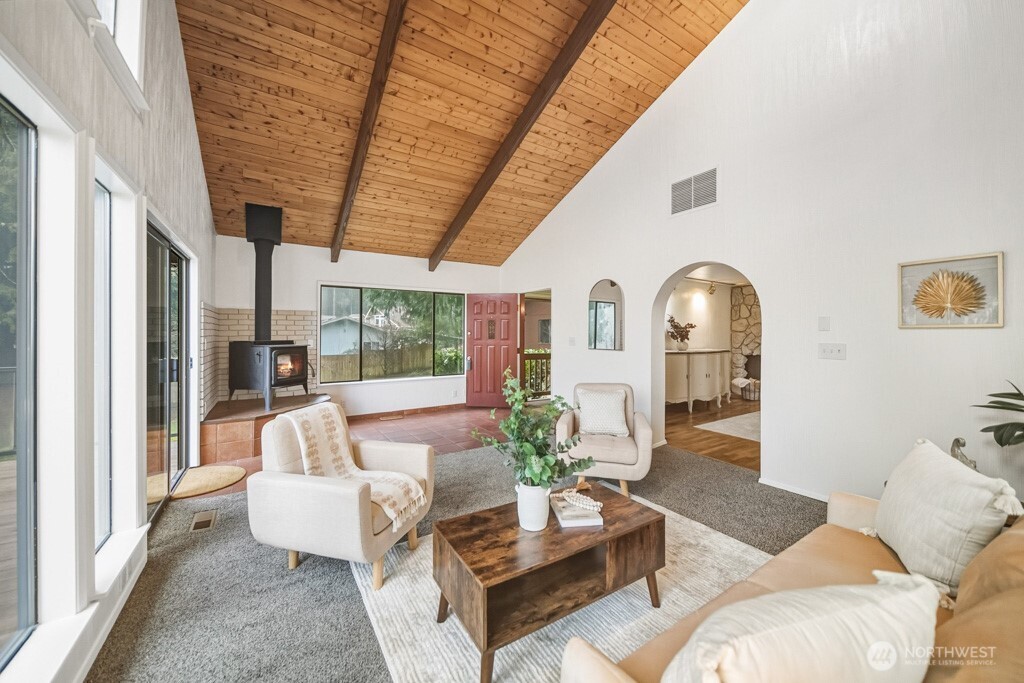 12820 Lake Avenue NW