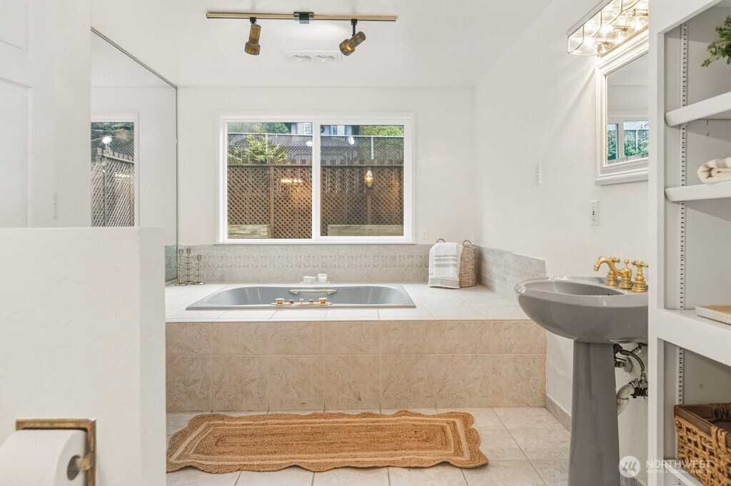 12820 Lake Avenue NW