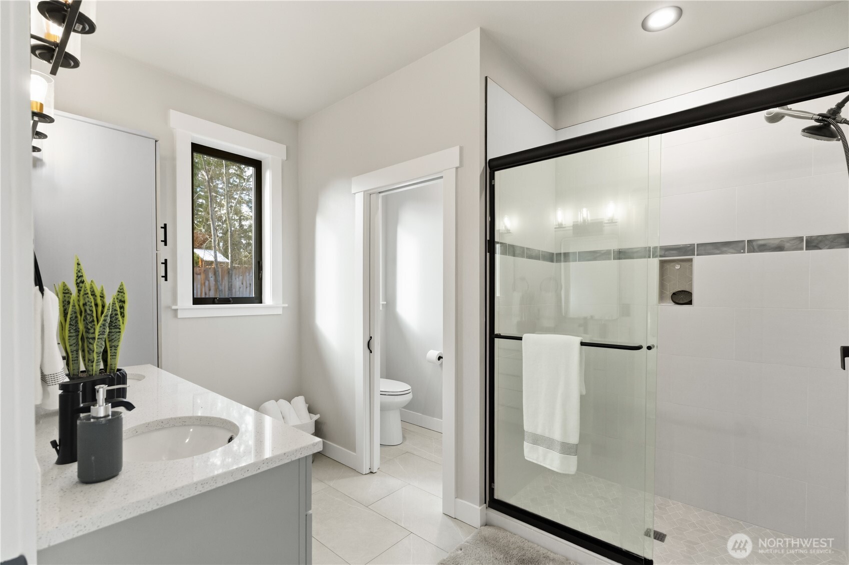 340 Huntingford Street