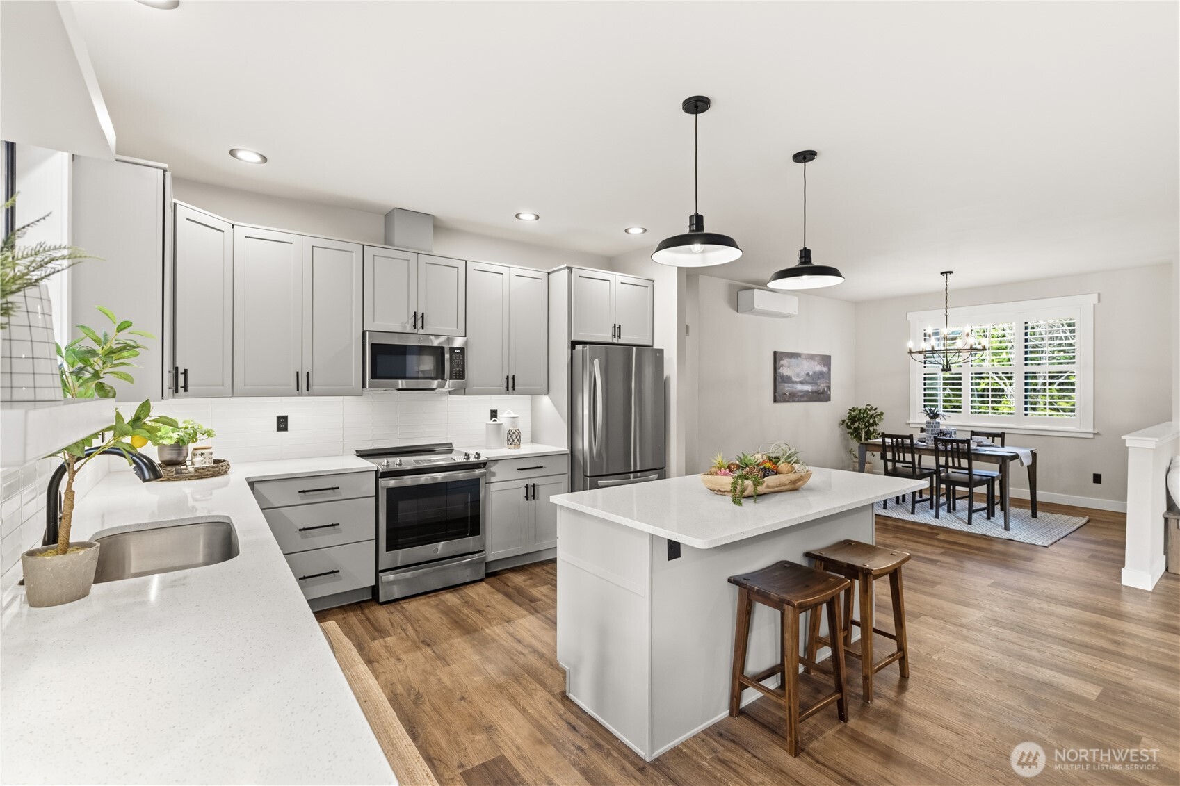 340 Huntingford Street