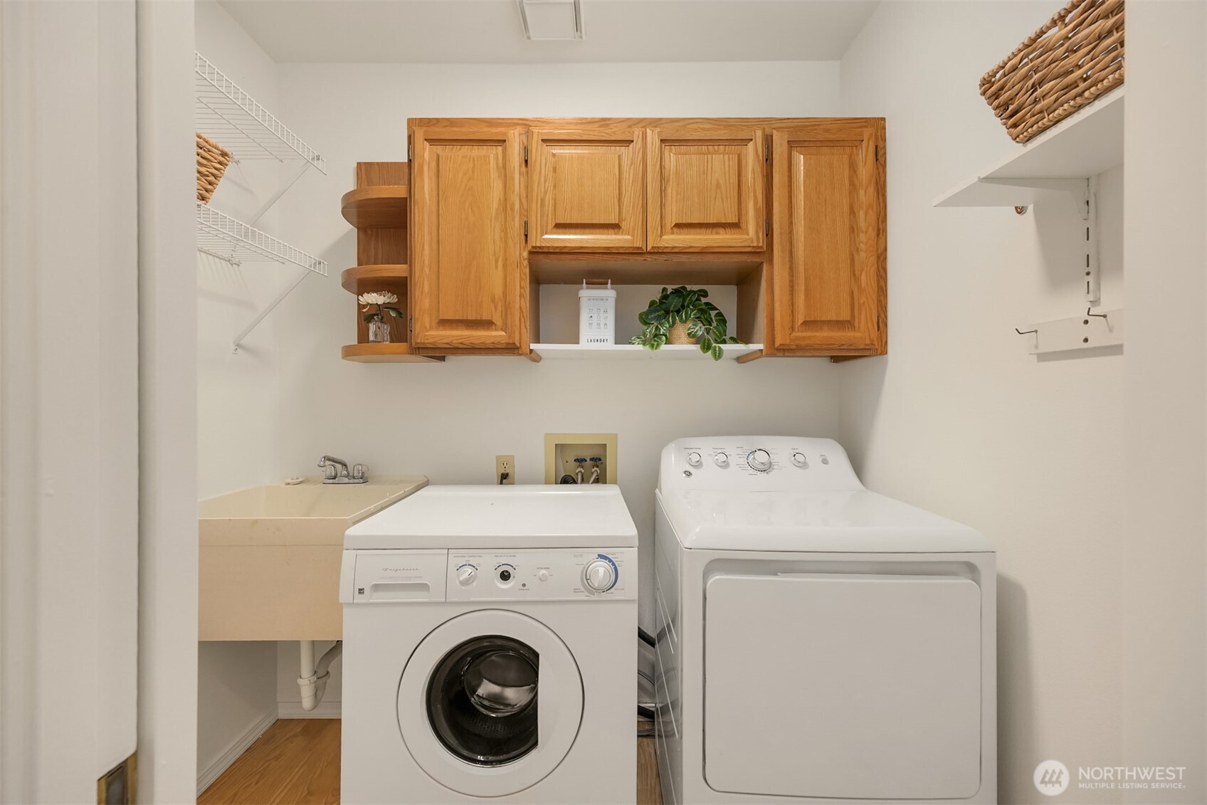 15985 Lindsey Lane NE