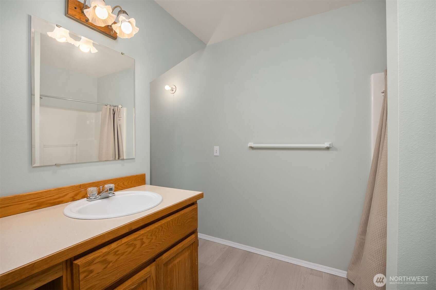 15985 Lindsey Lane NE