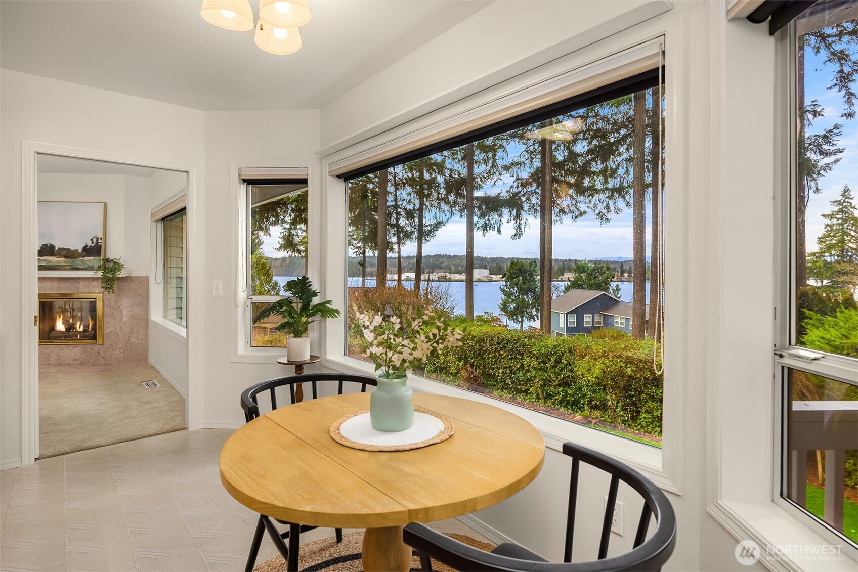 15985 Lindsey Lane NE