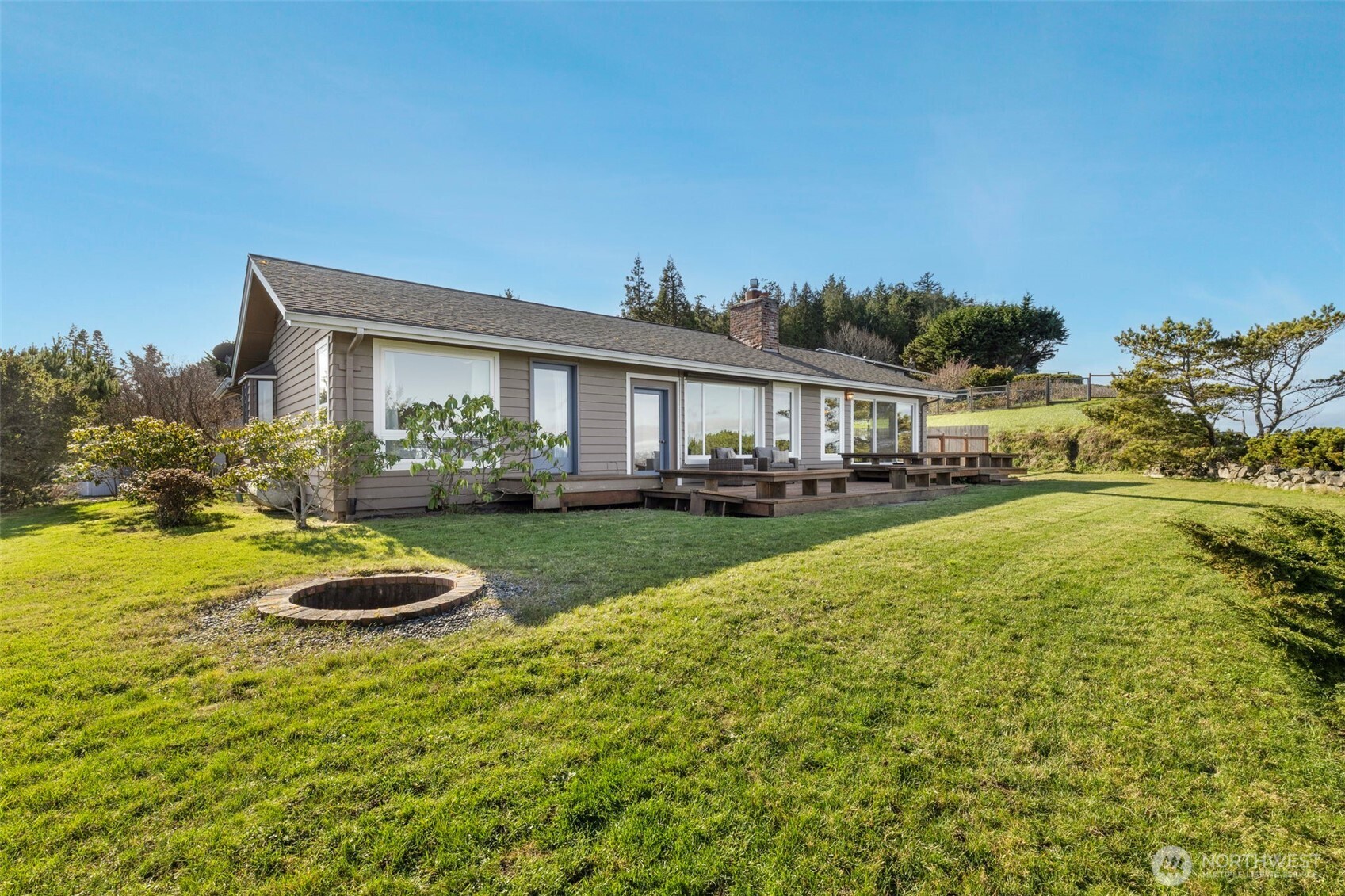 2775 Claremont Street