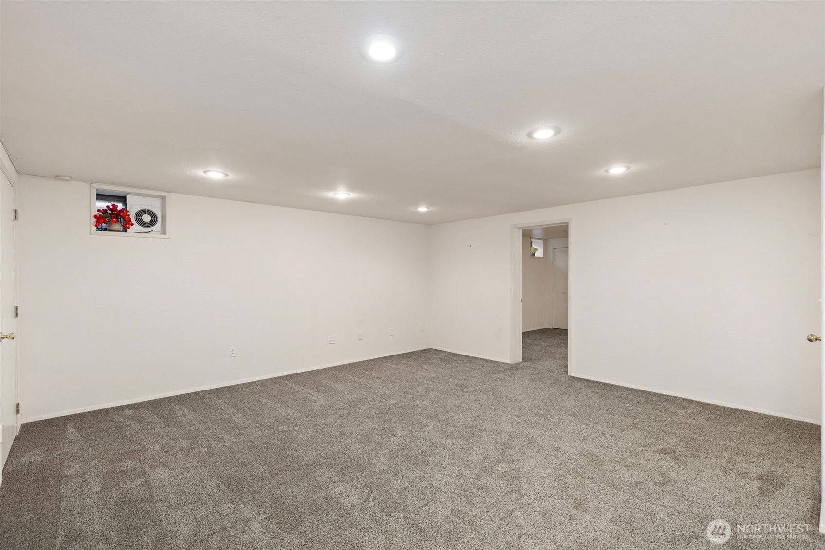 2775 Claremont Street