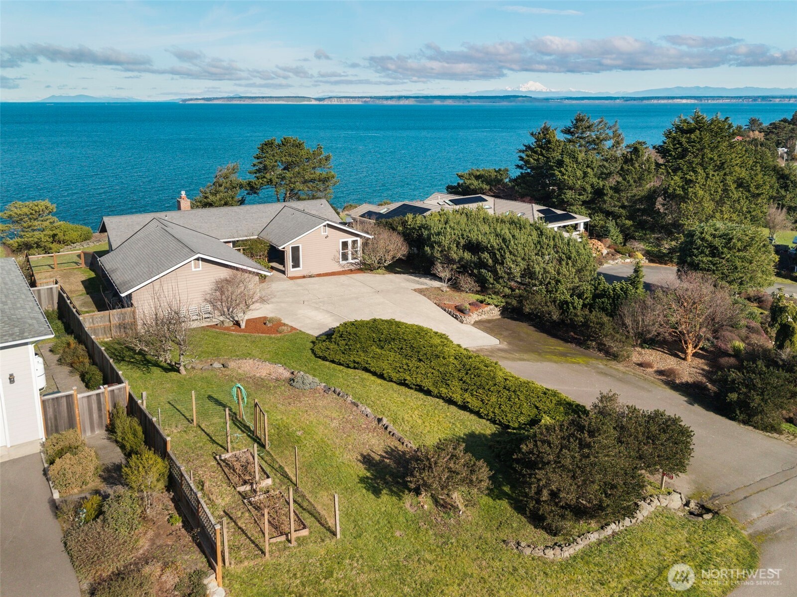 2775 Claremont Street