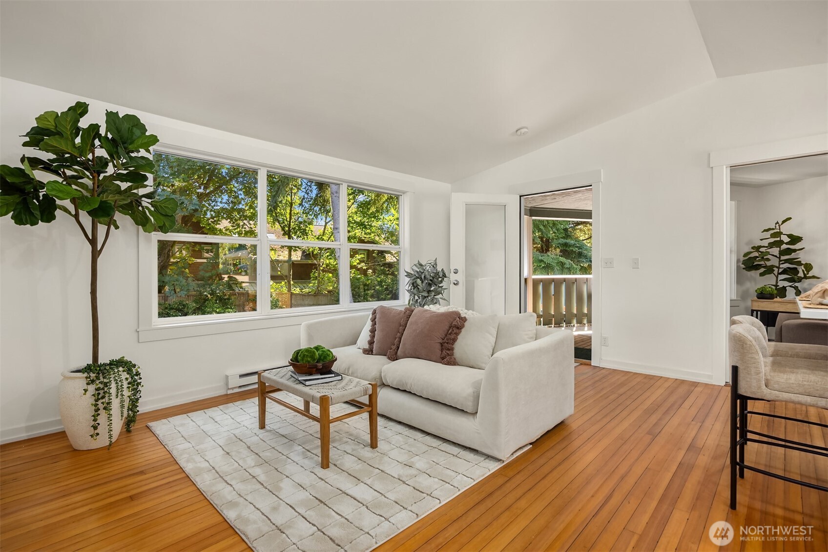 1574 NE Park View Drive Unit: 1