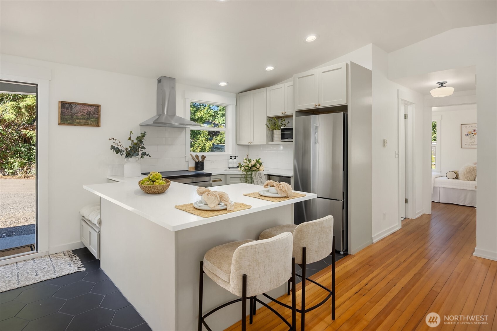 1574 NE Park View Drive Unit: 1