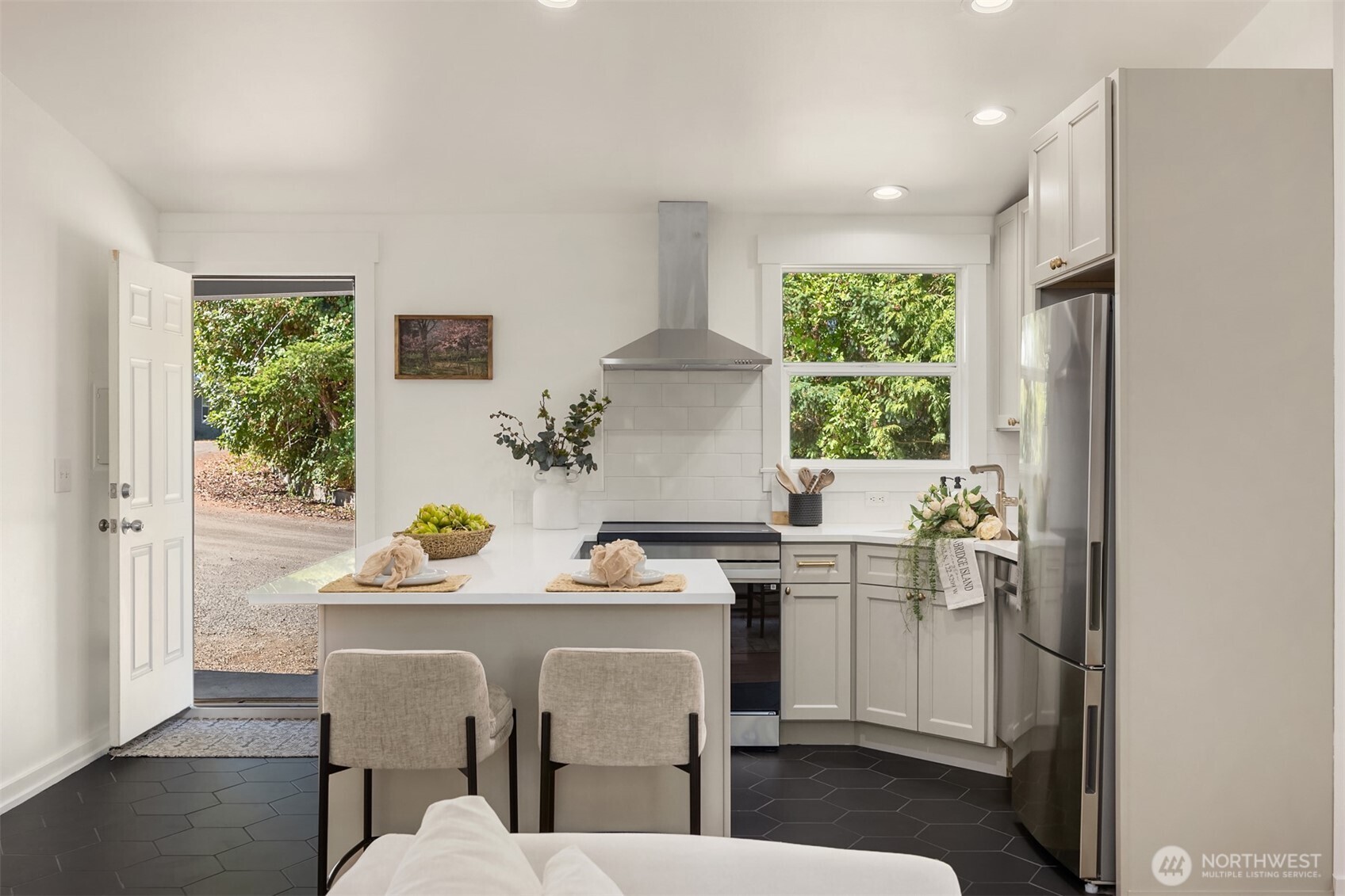 1574 NE Park View Drive Unit: 1