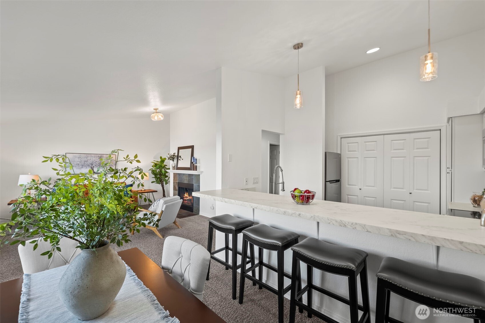 1725 W Sunn Fjord Lane Unit: J304