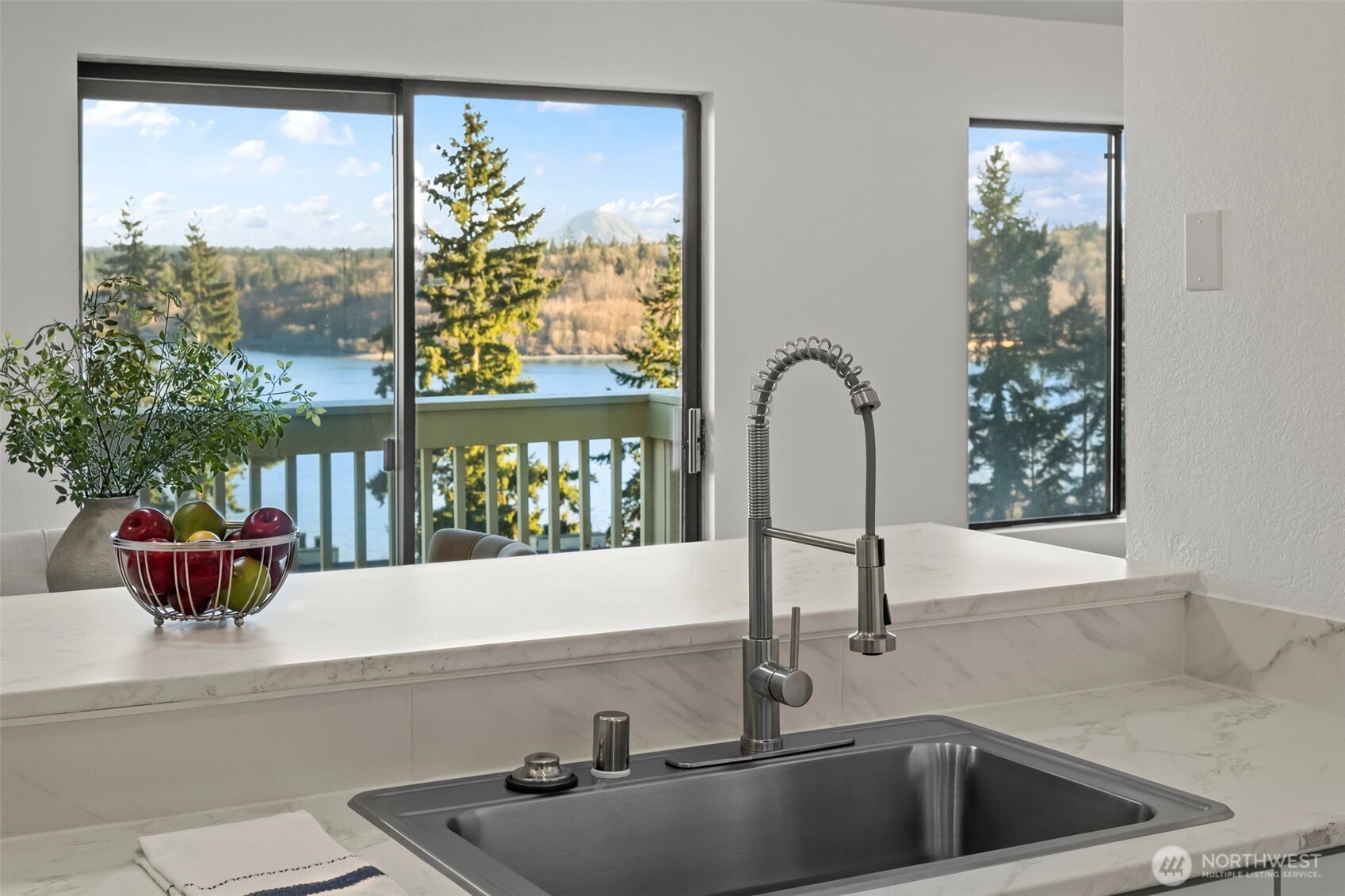 1725 W Sunn Fjord Lane Unit: J304