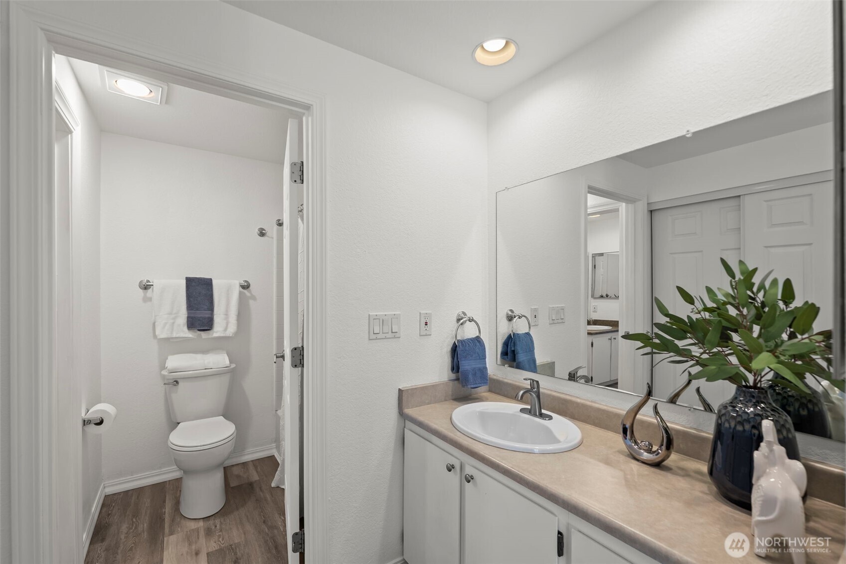 1725 W Sunn Fjord Lane Unit: J304