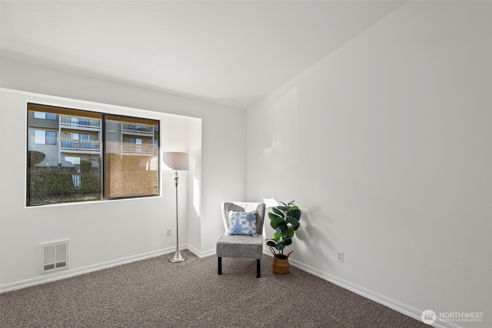 1725 W Sunn Fjord Lane Unit: J304