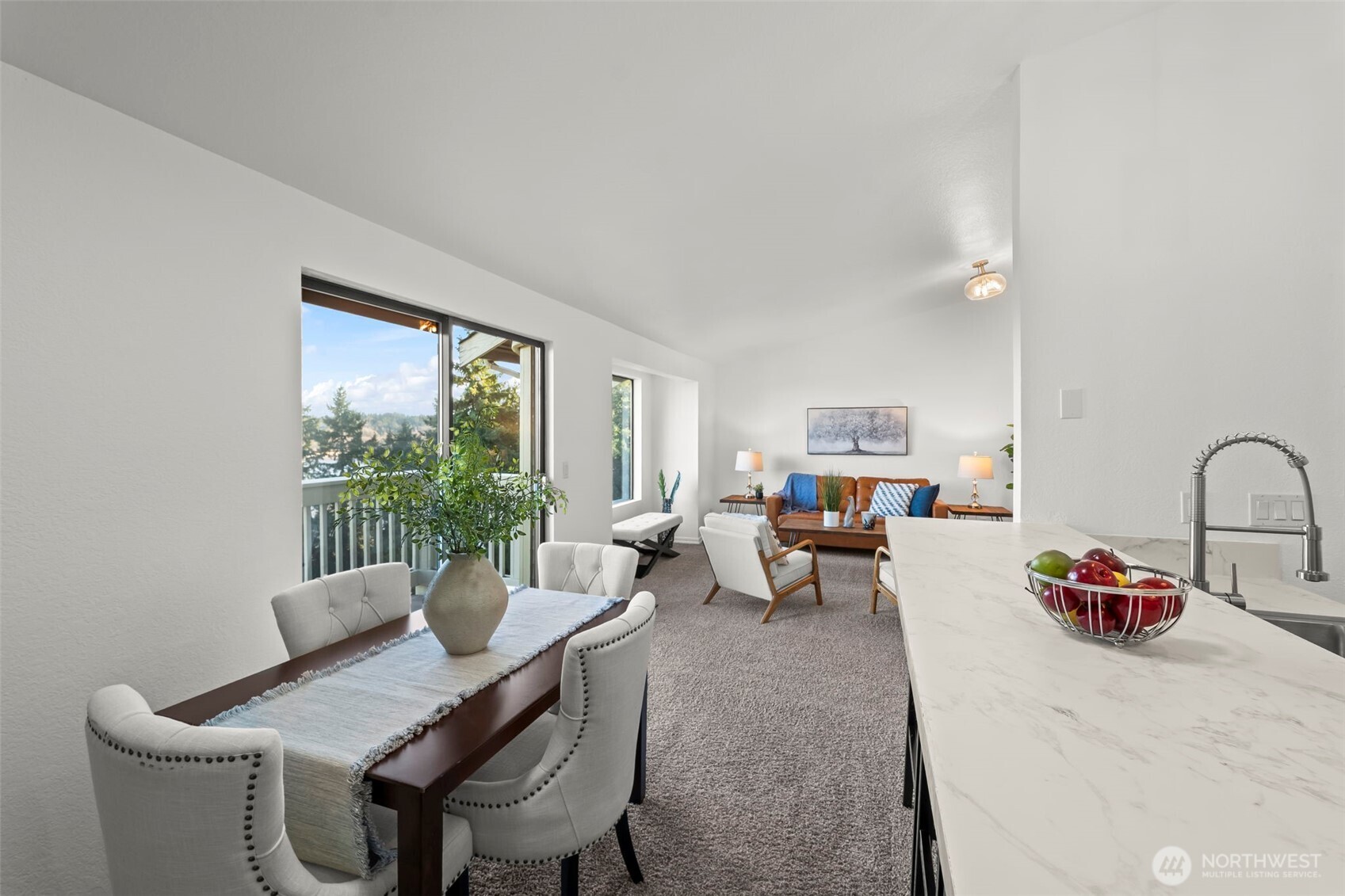 1725 W Sunn Fjord Lane Unit: J304
