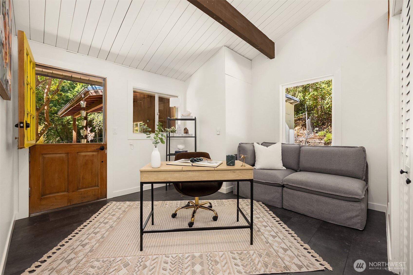 5836 Battle Point Drive NE