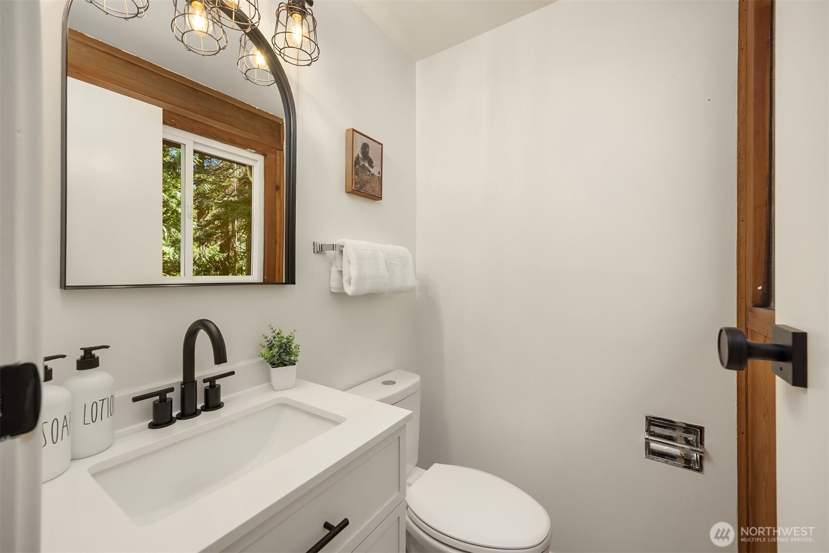 5836 Battle Point Drive NE