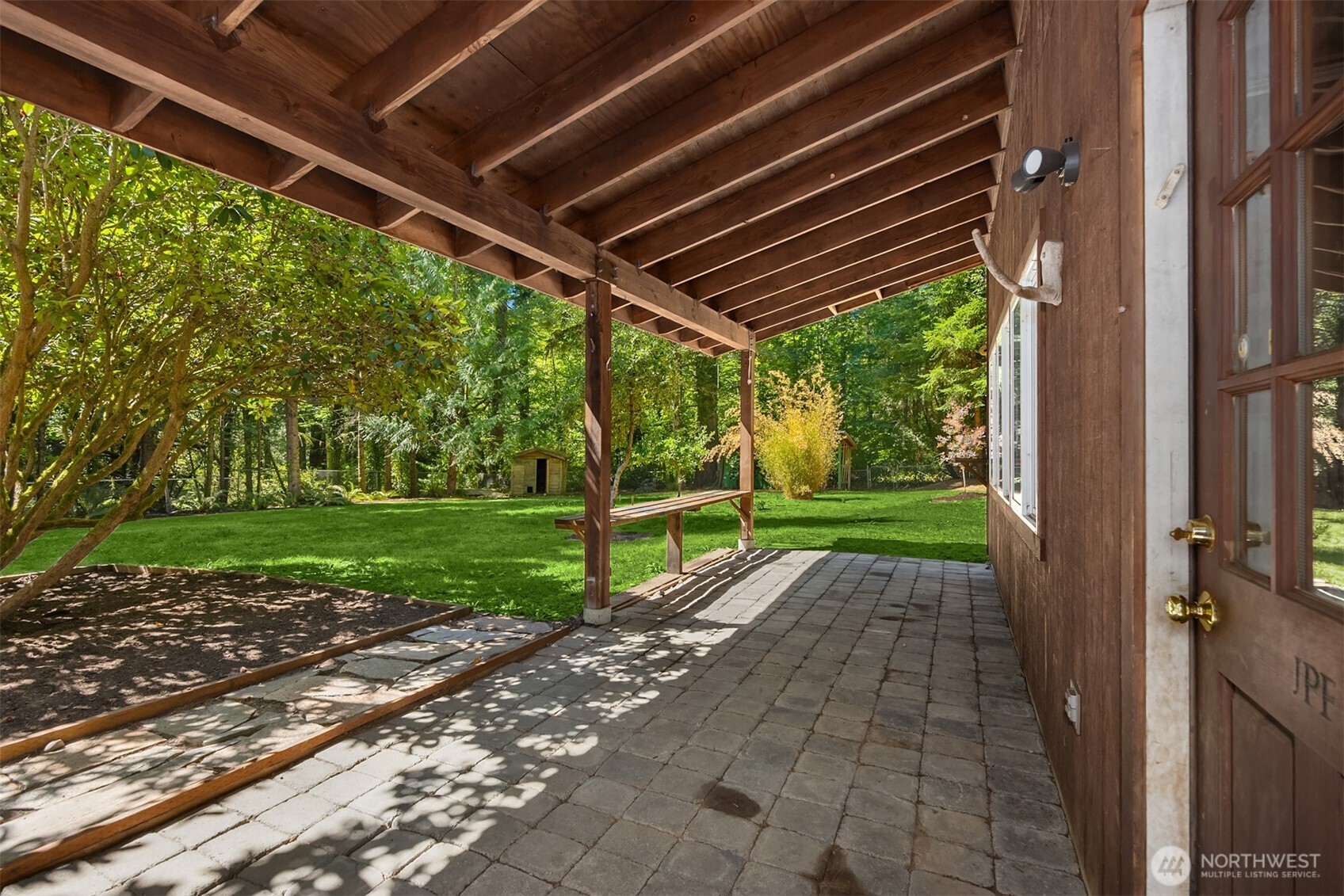 5836 Battle Point Drive NE