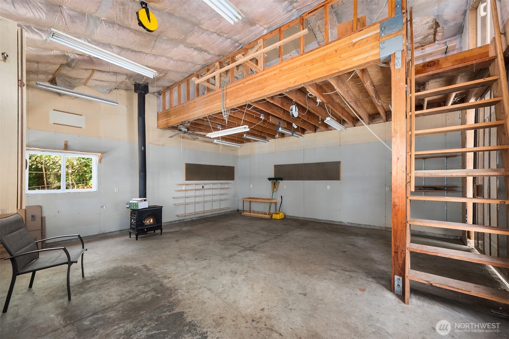 5836 Battle Point Drive NE