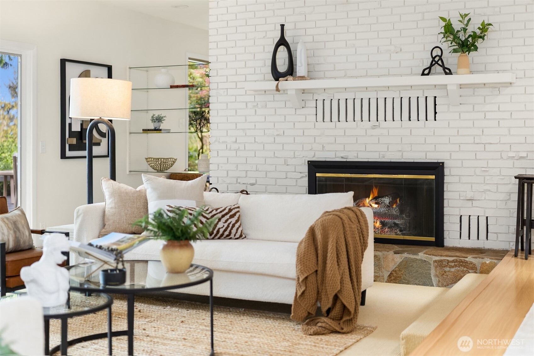 10700 NE Broomgerrie Road