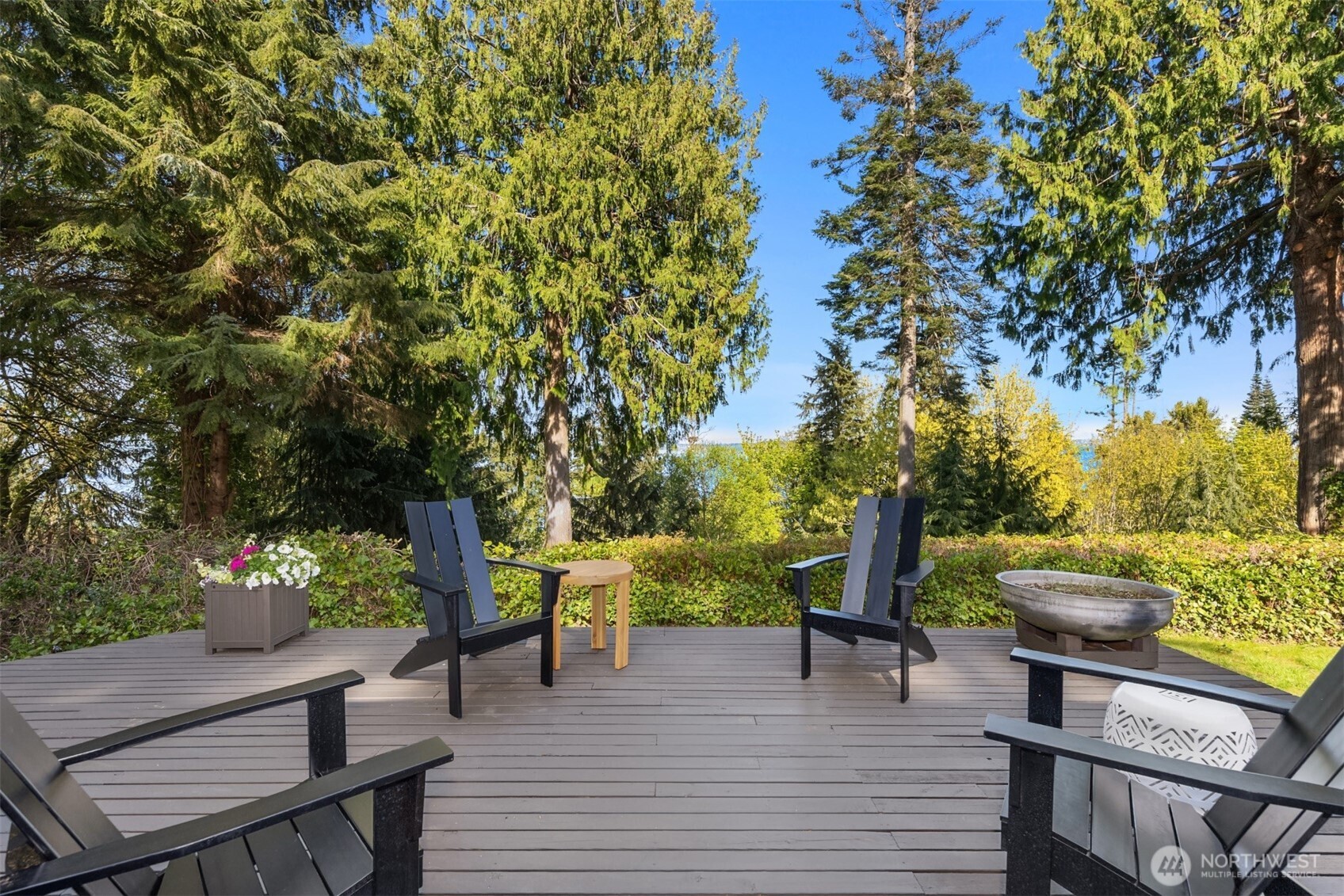 10700 NE Broomgerrie Road