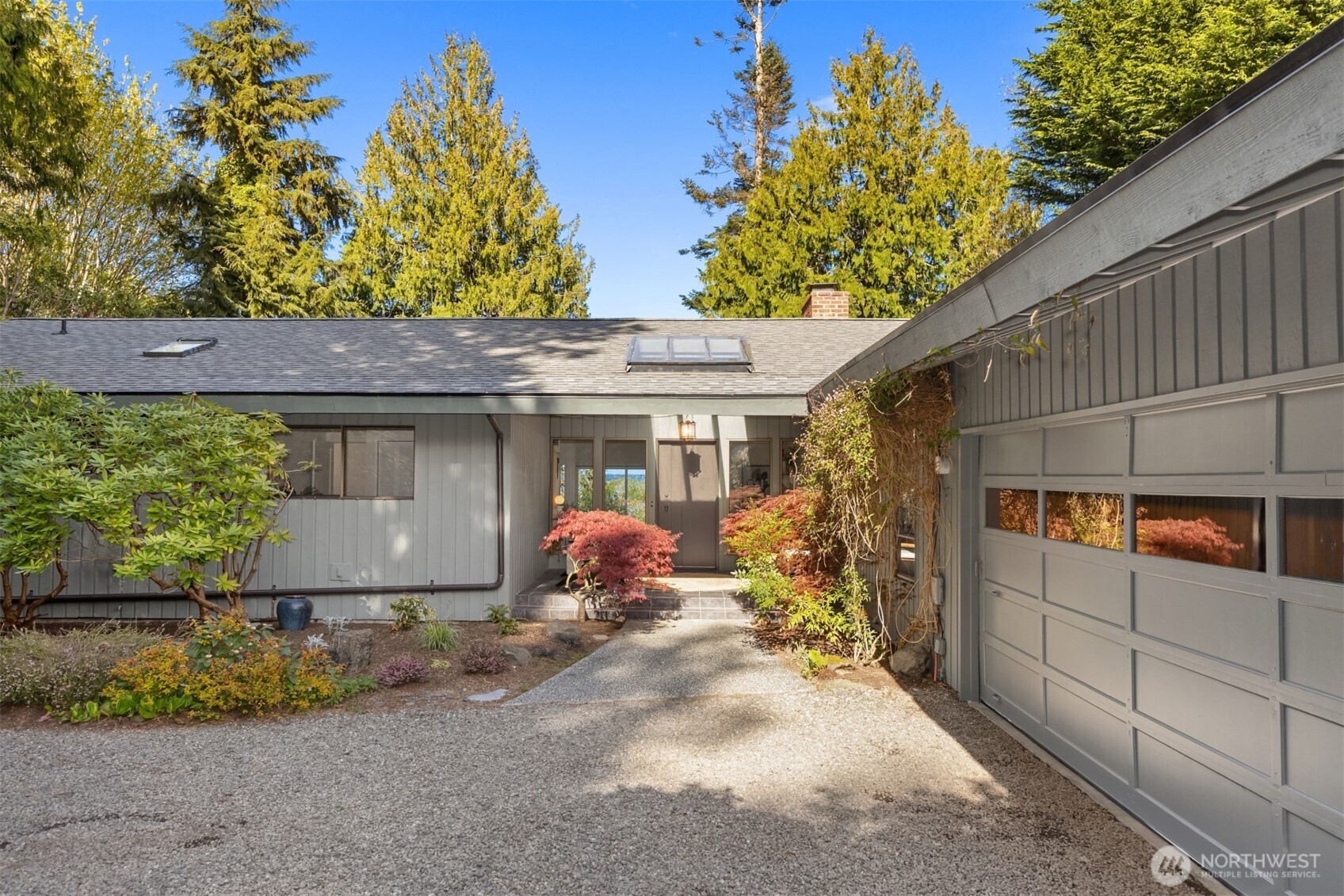 10700 NE Broomgerrie Road