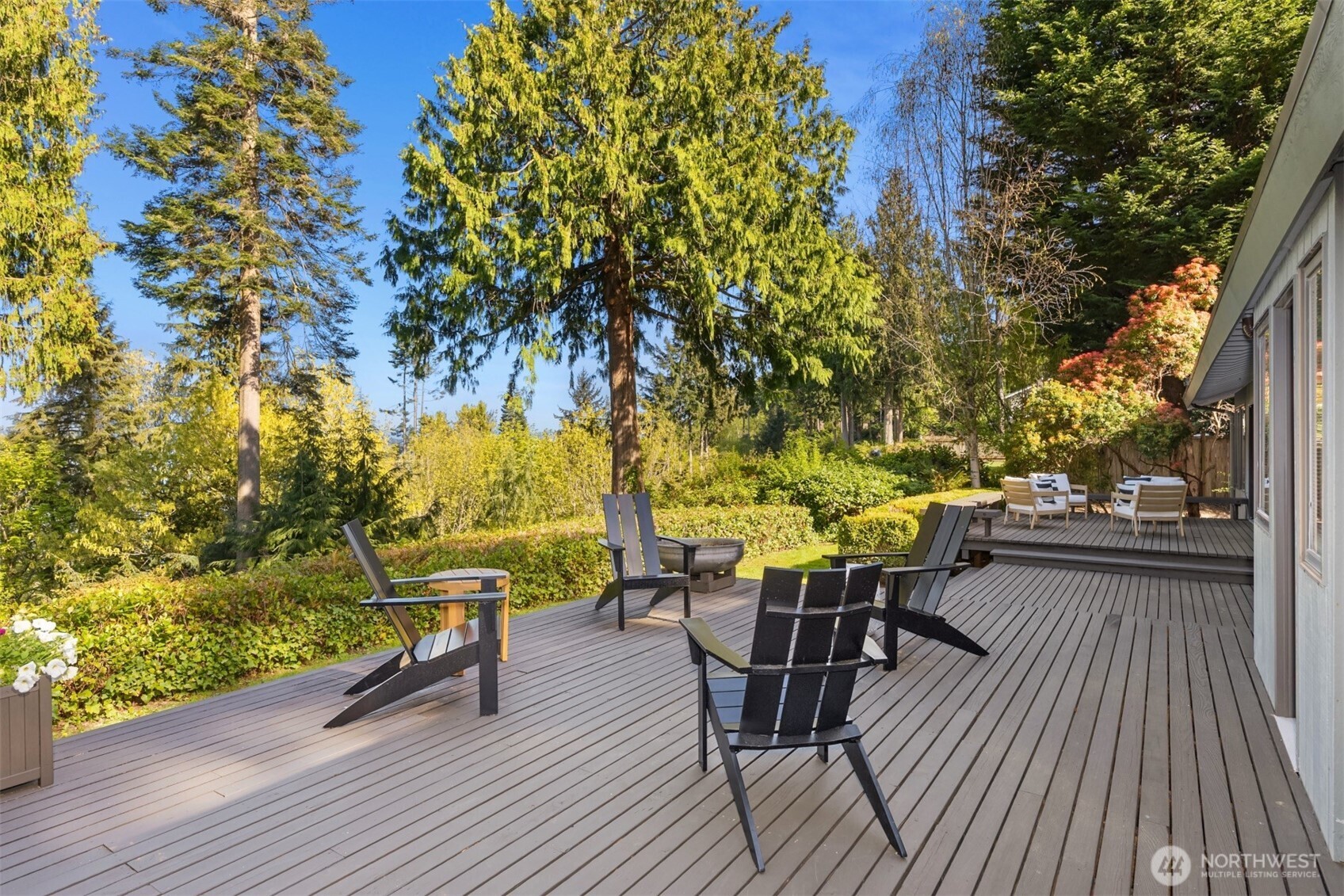 10700 NE Broomgerrie Road