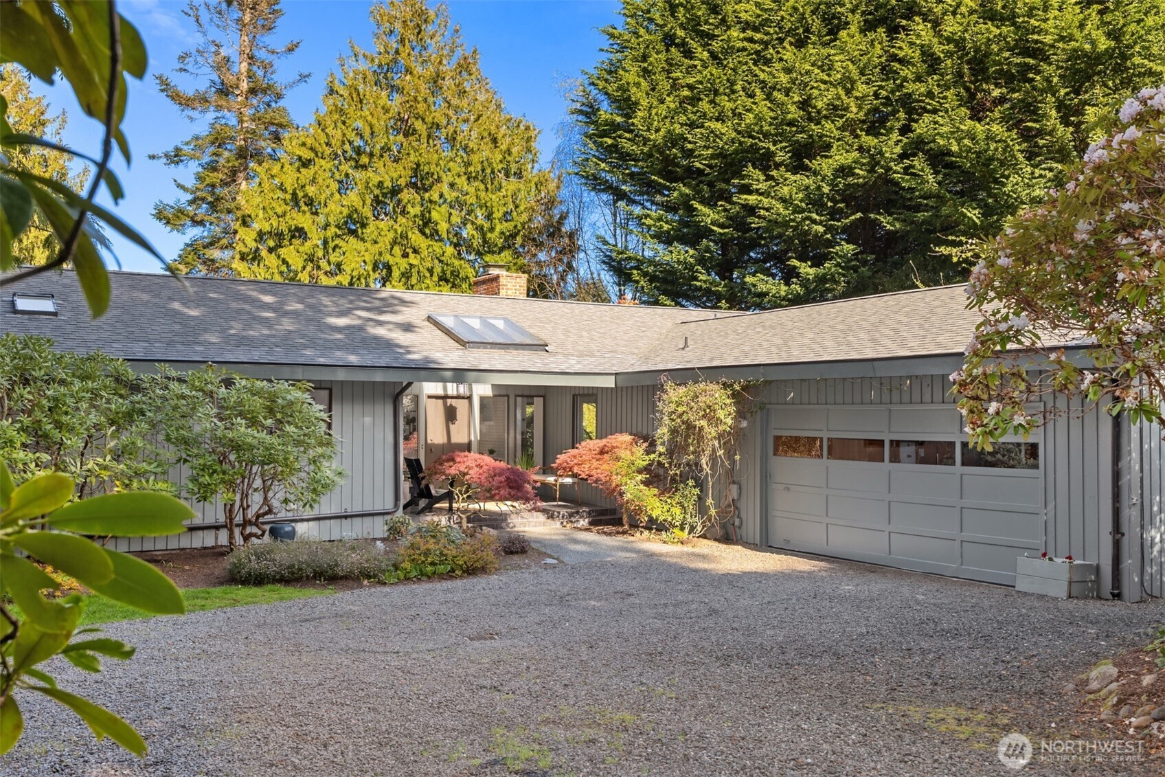 10700 NE Broomgerrie Road