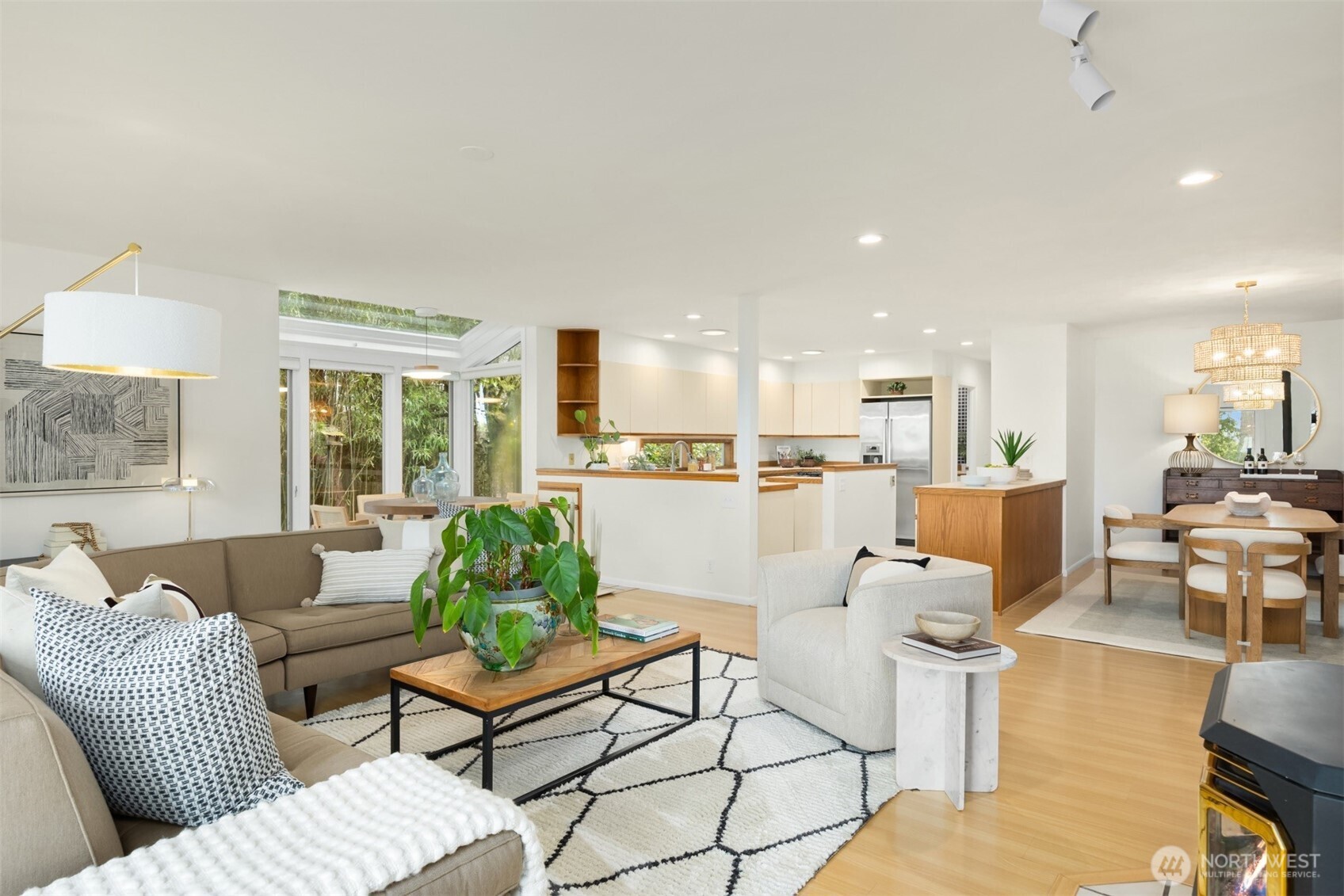 10700 NE Broomgerrie Road