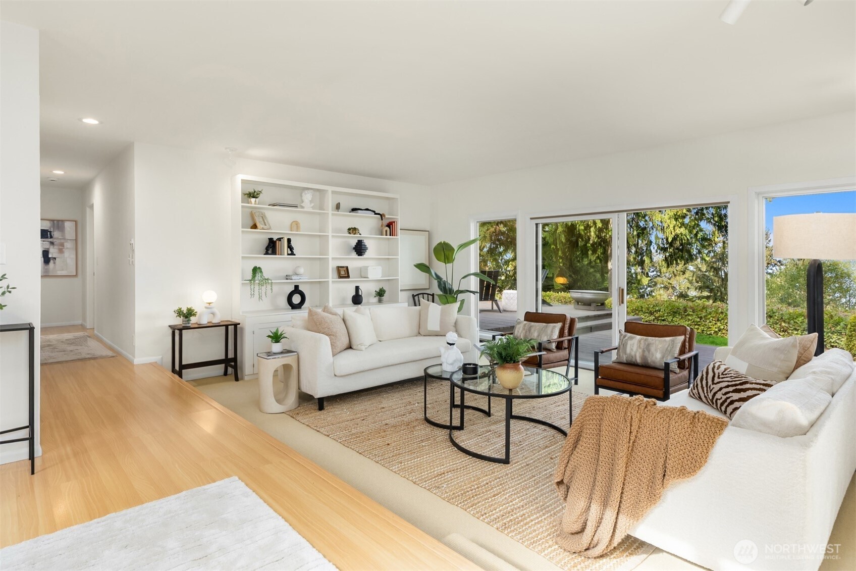 10700 NE Broomgerrie Road