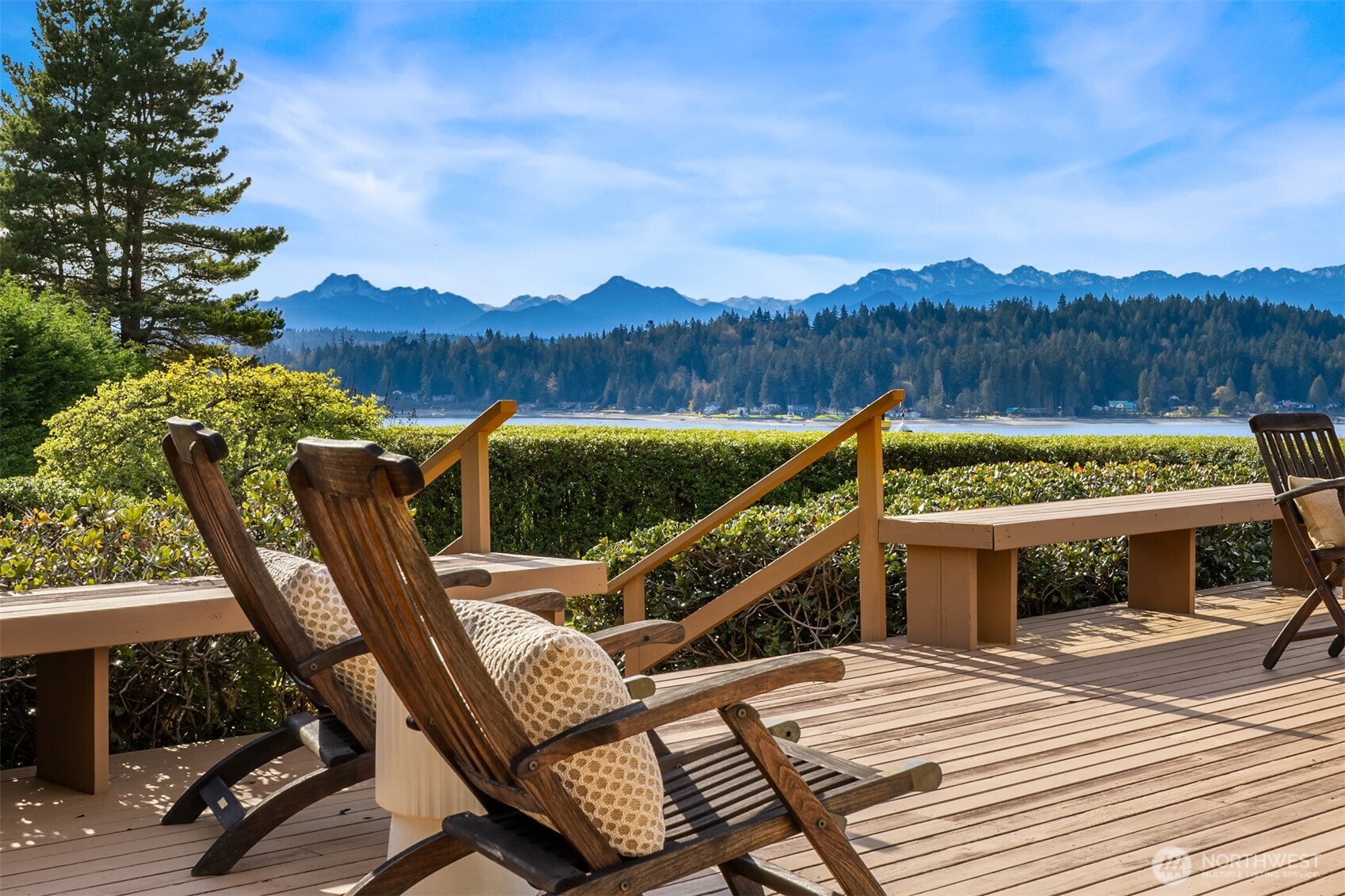 14735 Henderson Road NE