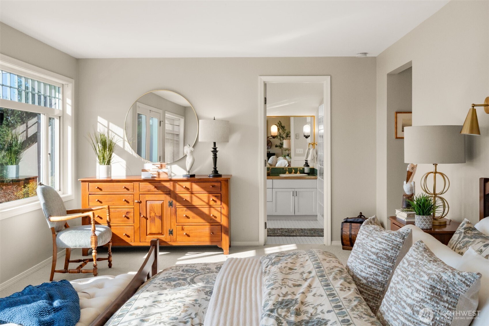 14735 Henderson Road NE