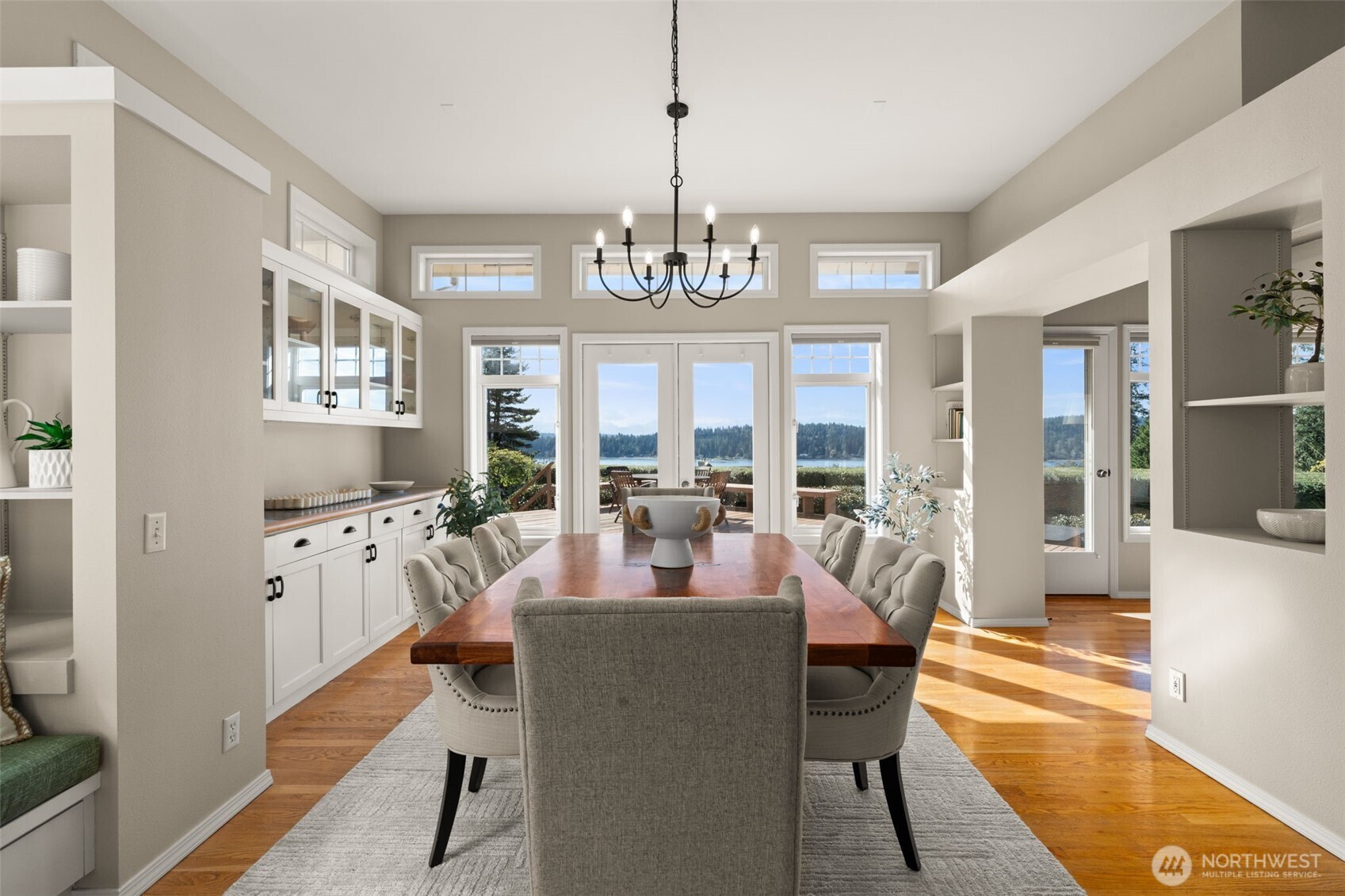 14735 Henderson Road NE