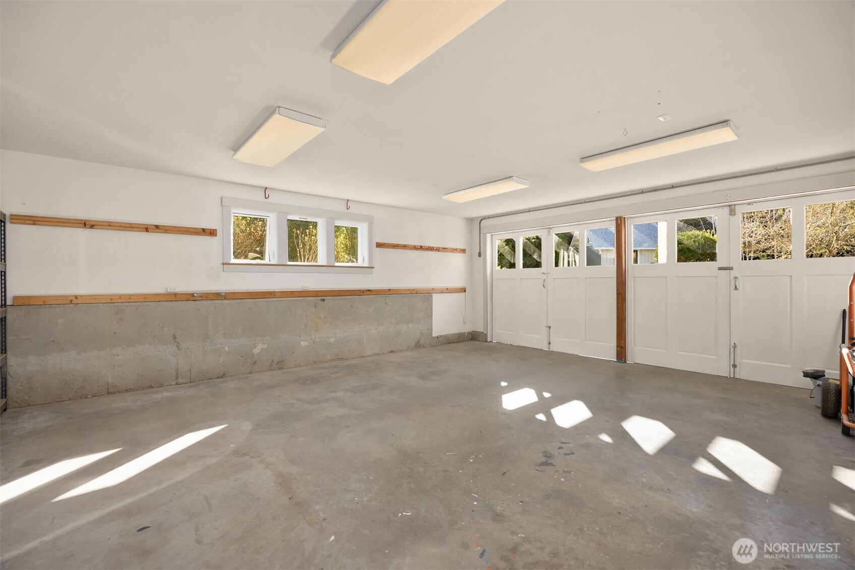 10478 Arrow Point Drive NE