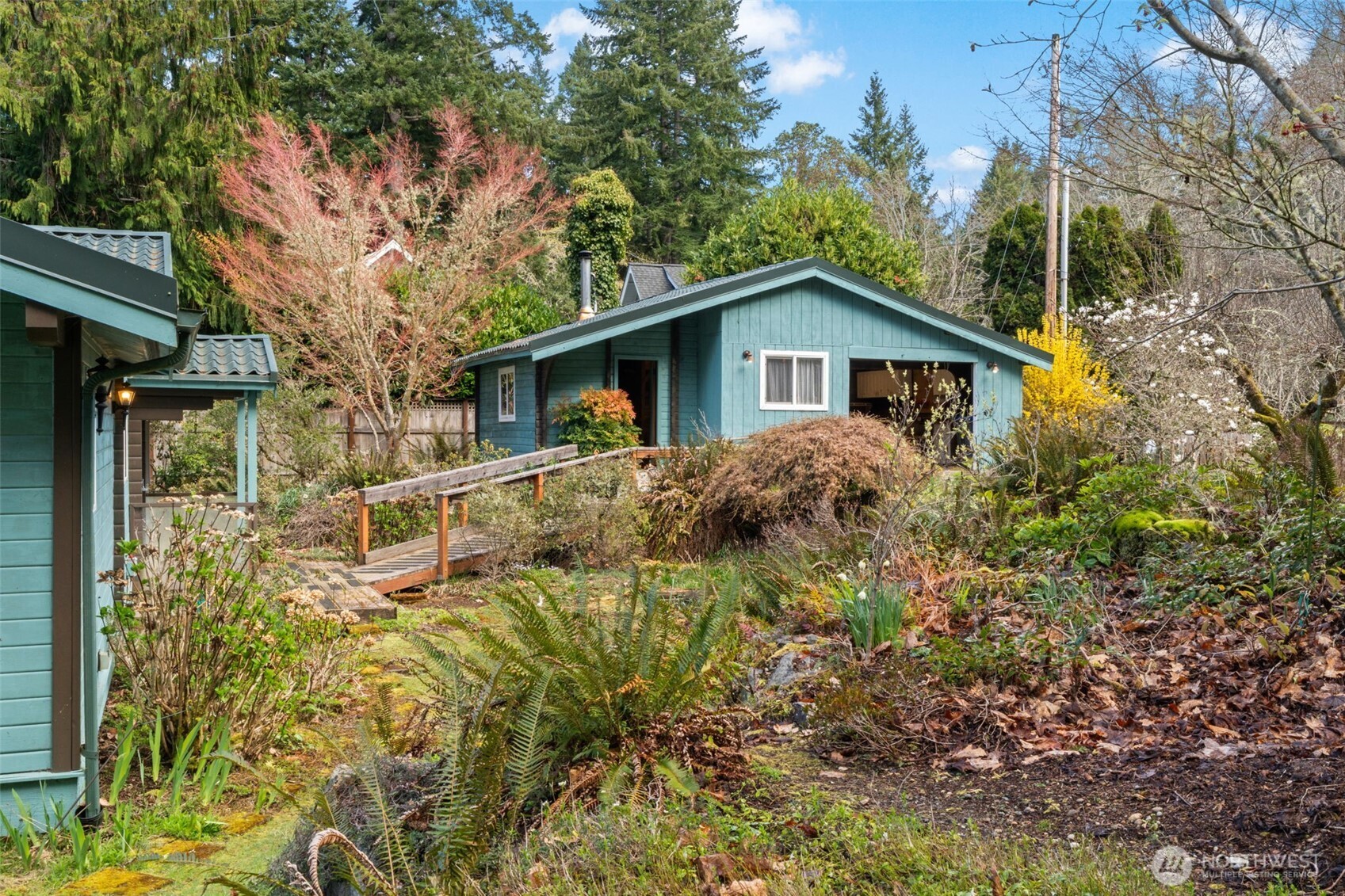 6873 NW Brothers View Lane