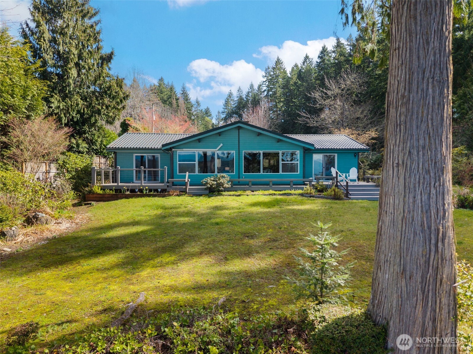 6873 NW Brothers View Lane