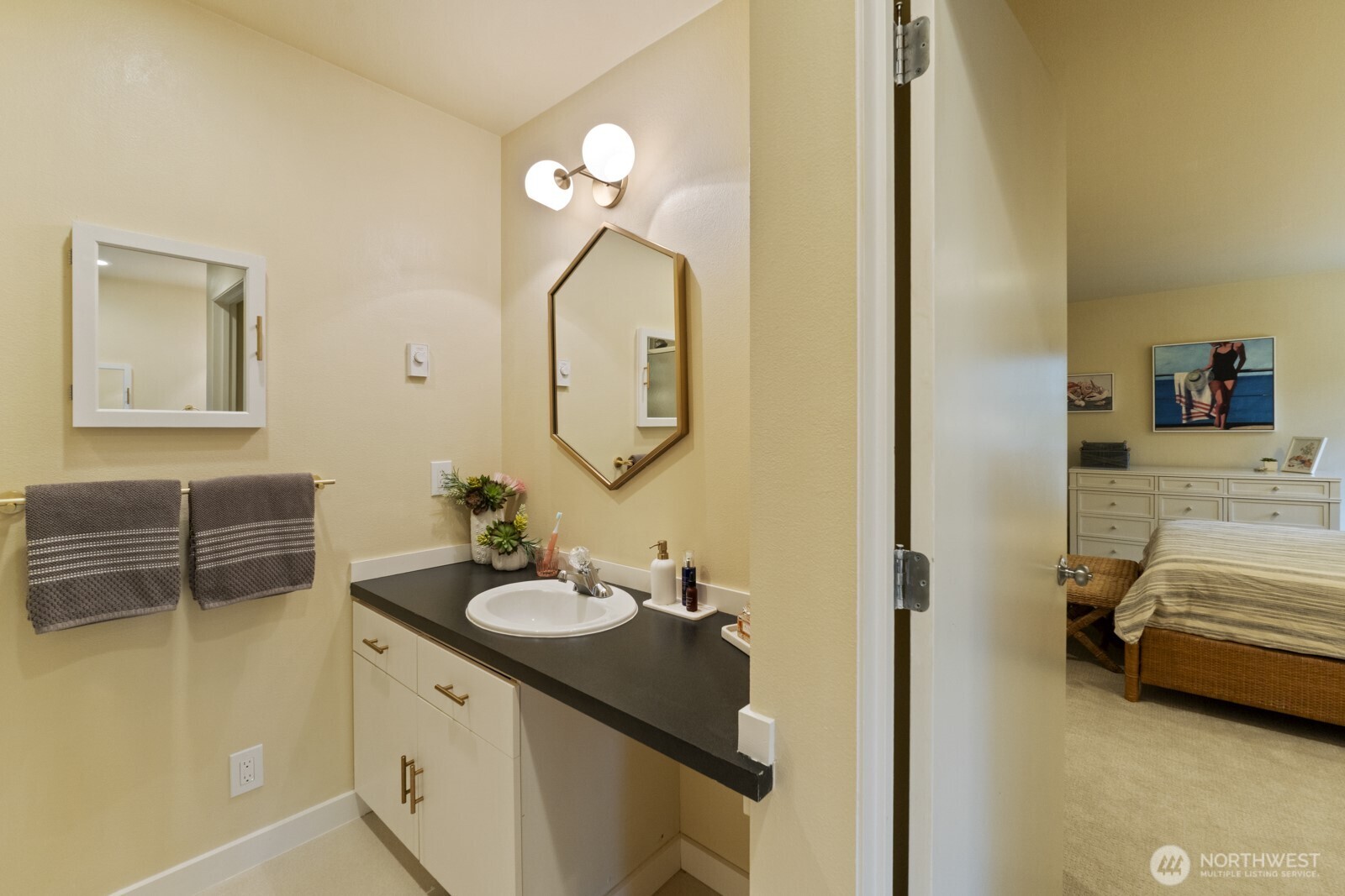 10368 NE Sunrose Lane