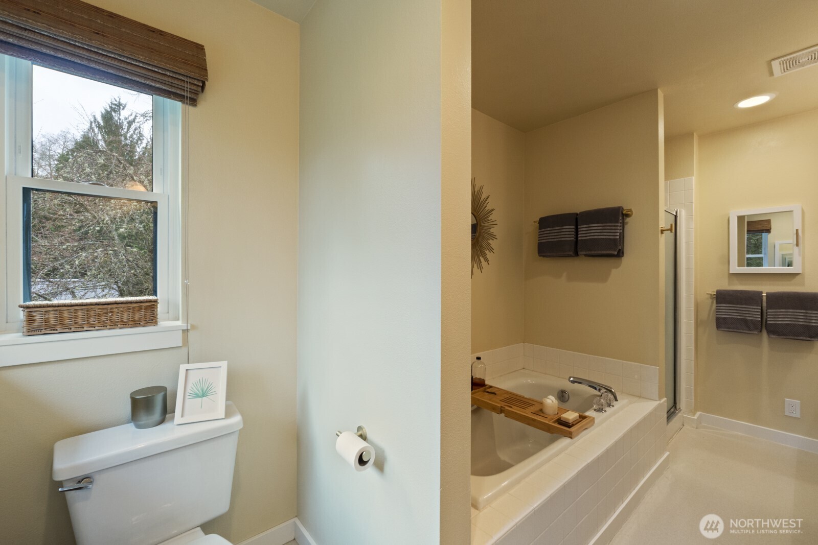 10368 NE Sunrose Lane