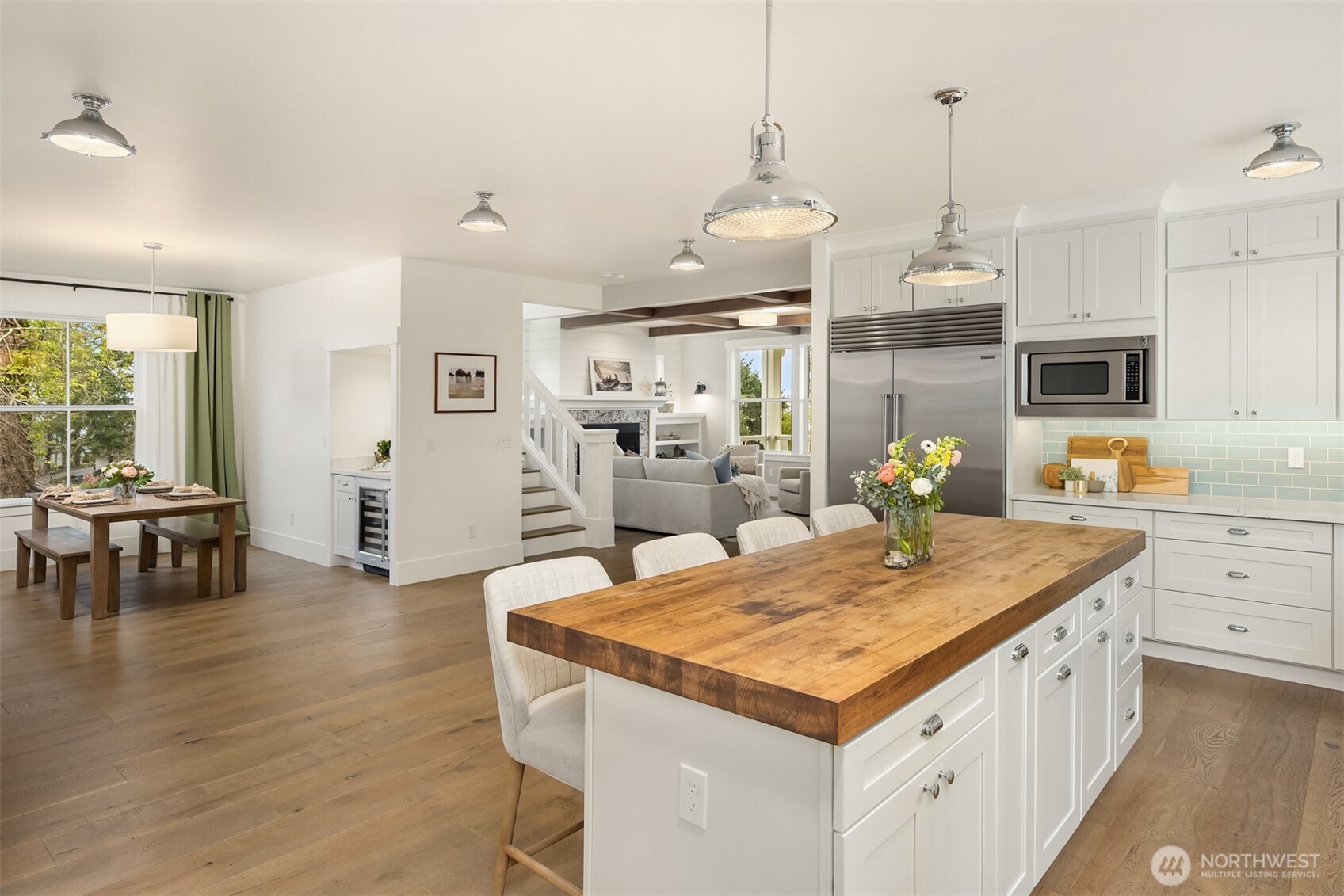 10717 NE Manitou Park Boulevard