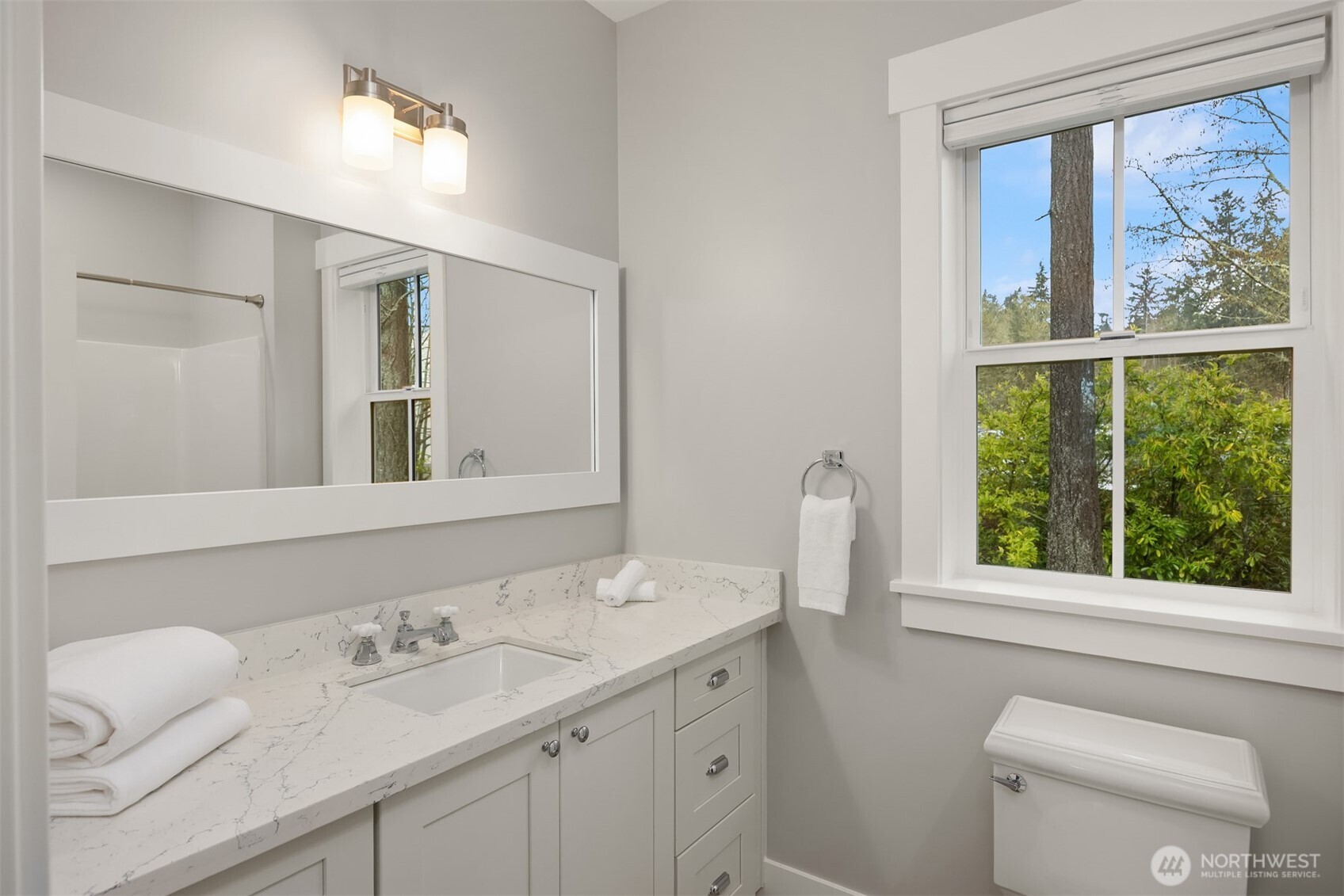 10717 NE Manitou Park Boulevard