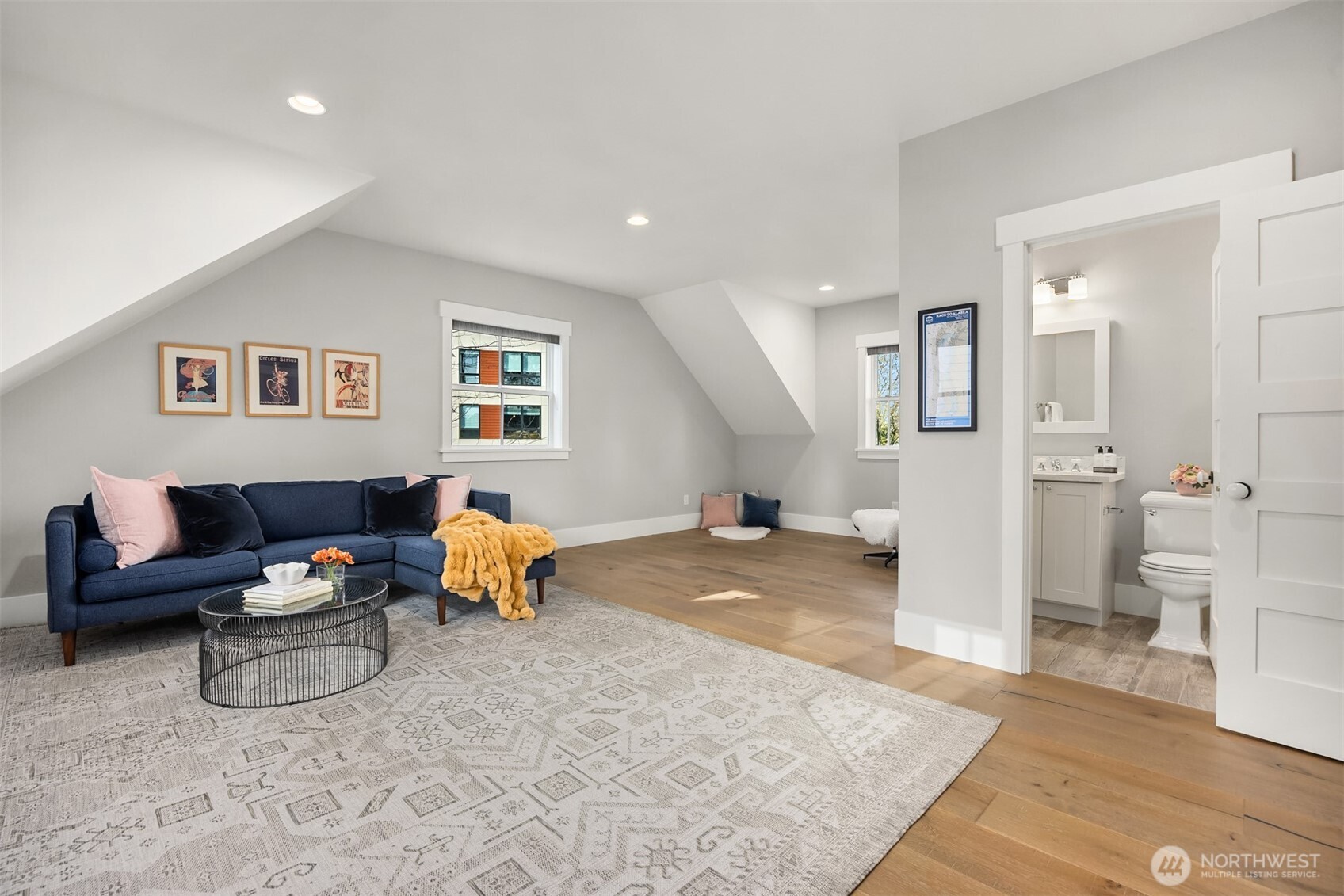 10717 NE Manitou Park Boulevard