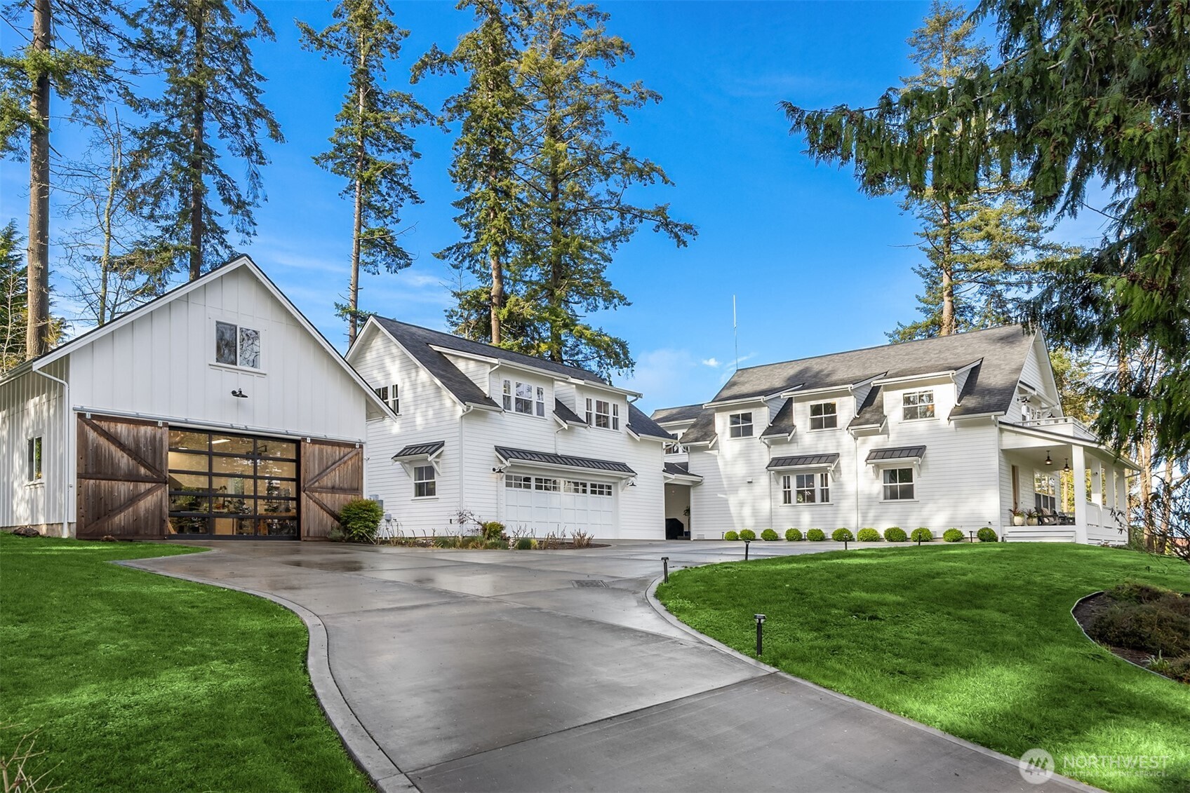 10717 NE Manitou Park Boulevard